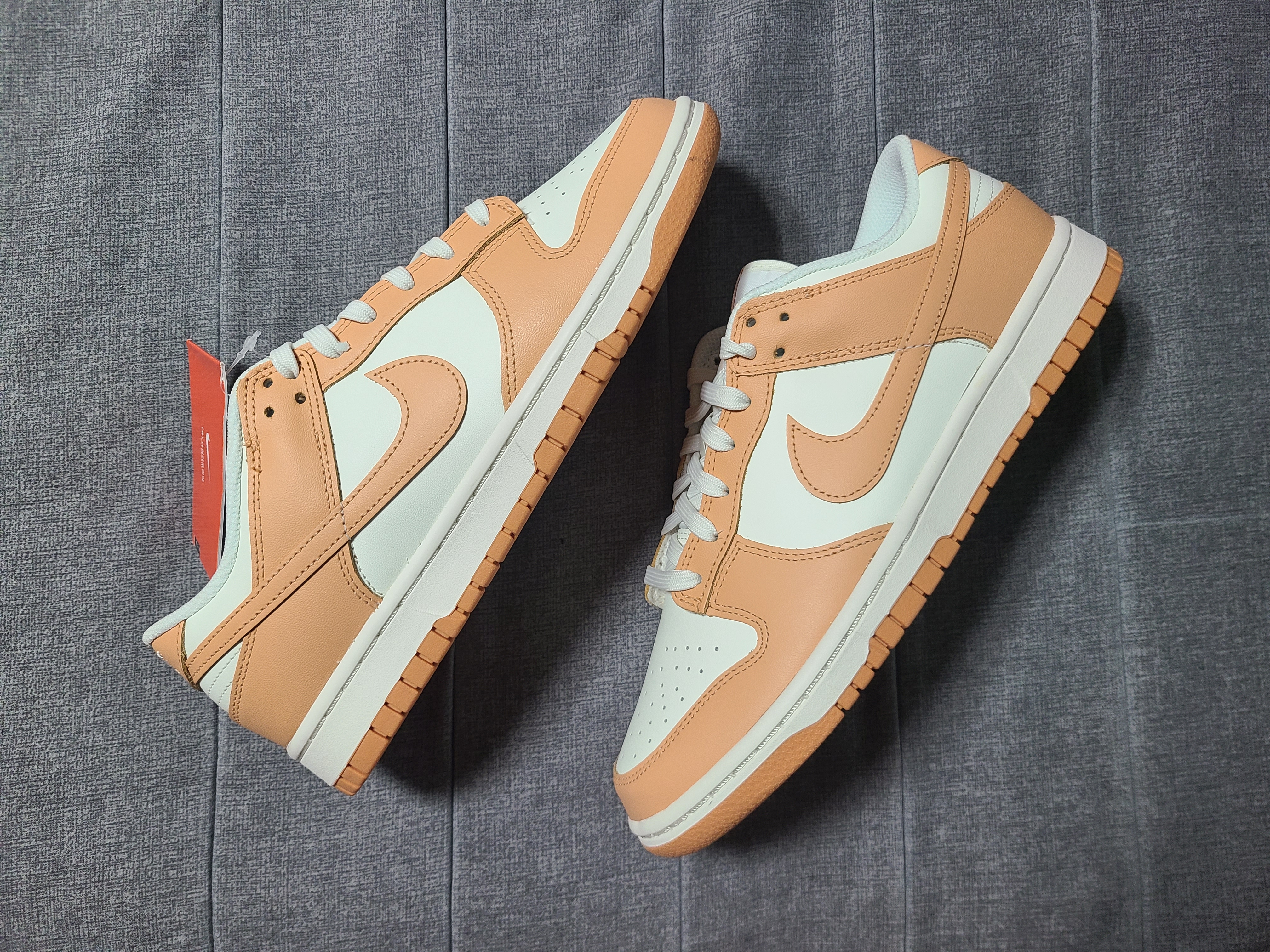 (W) Nike Dunk Low Harvest Moon 착용 스타일