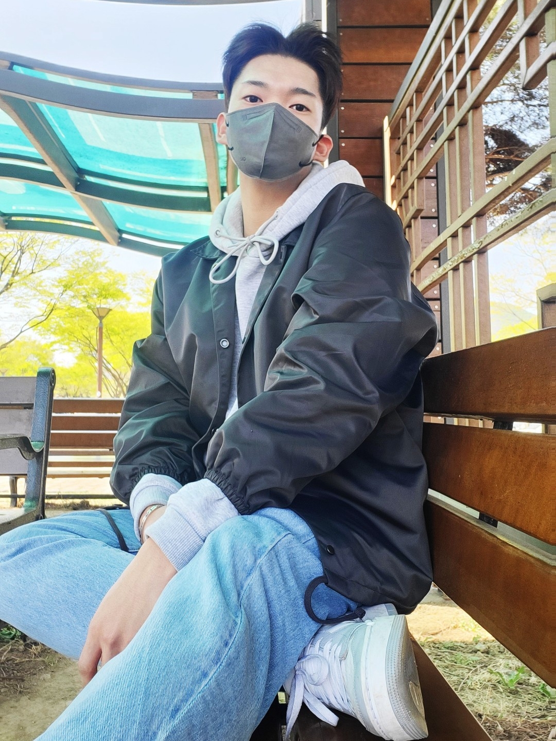 Essentials Coaches Jacket Iron - 22SS, (W) Jordan 1 Elevate Low White and Wolf Grey 착용 스타일