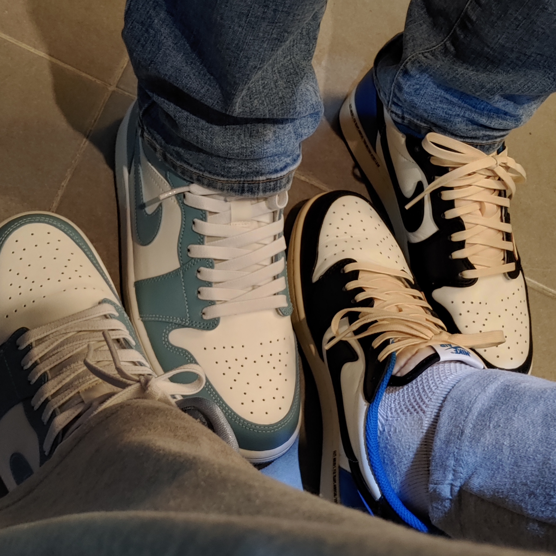 (W) Jordan 1 Mid Sail and Worn Blue, Jordan 1 x Travis Scott x Fragment Retro Low OG SP Military Blue 착용 스타일 - 2