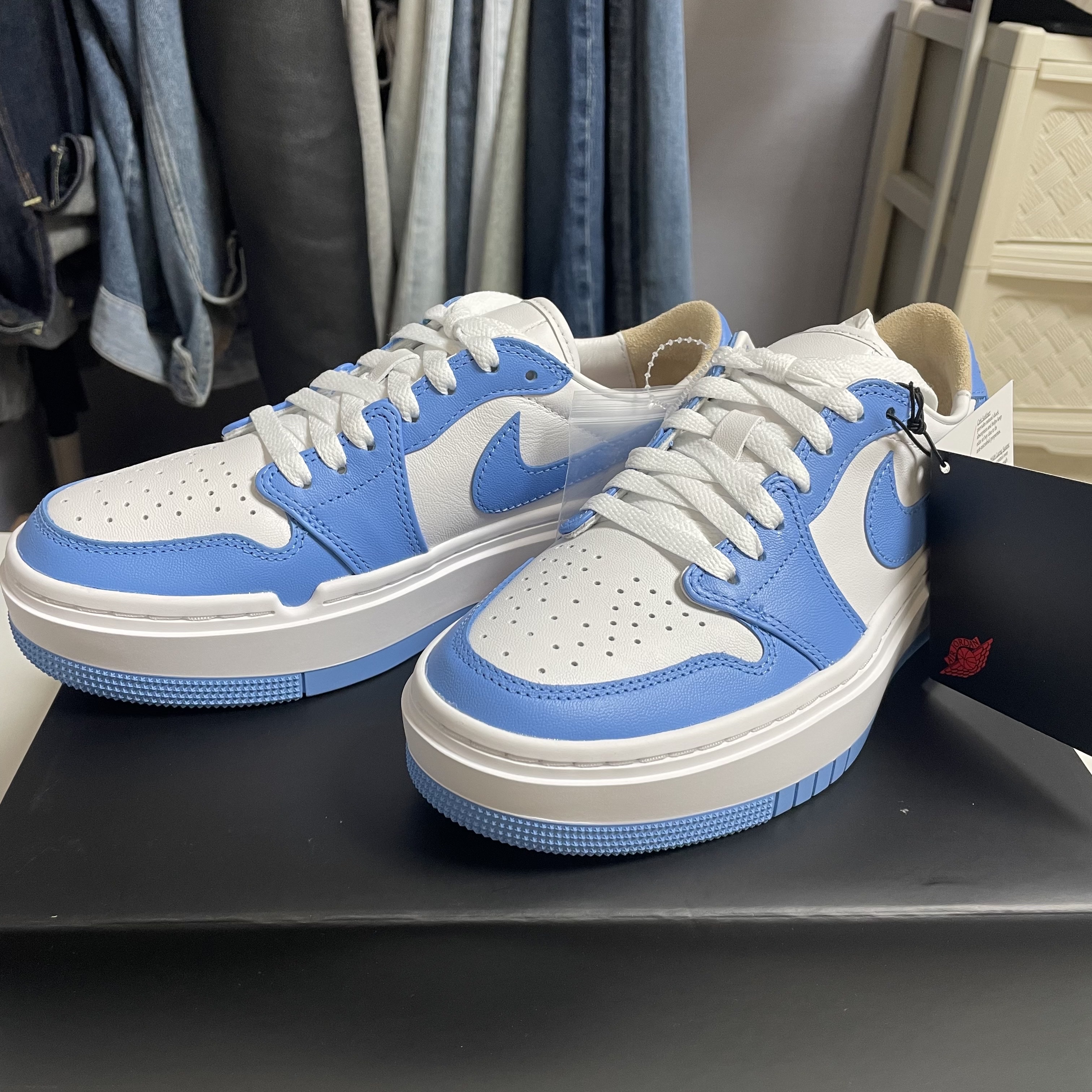 (W) Jordan 1 Elevate Low SE University Blue 착용 스타일 - 2
