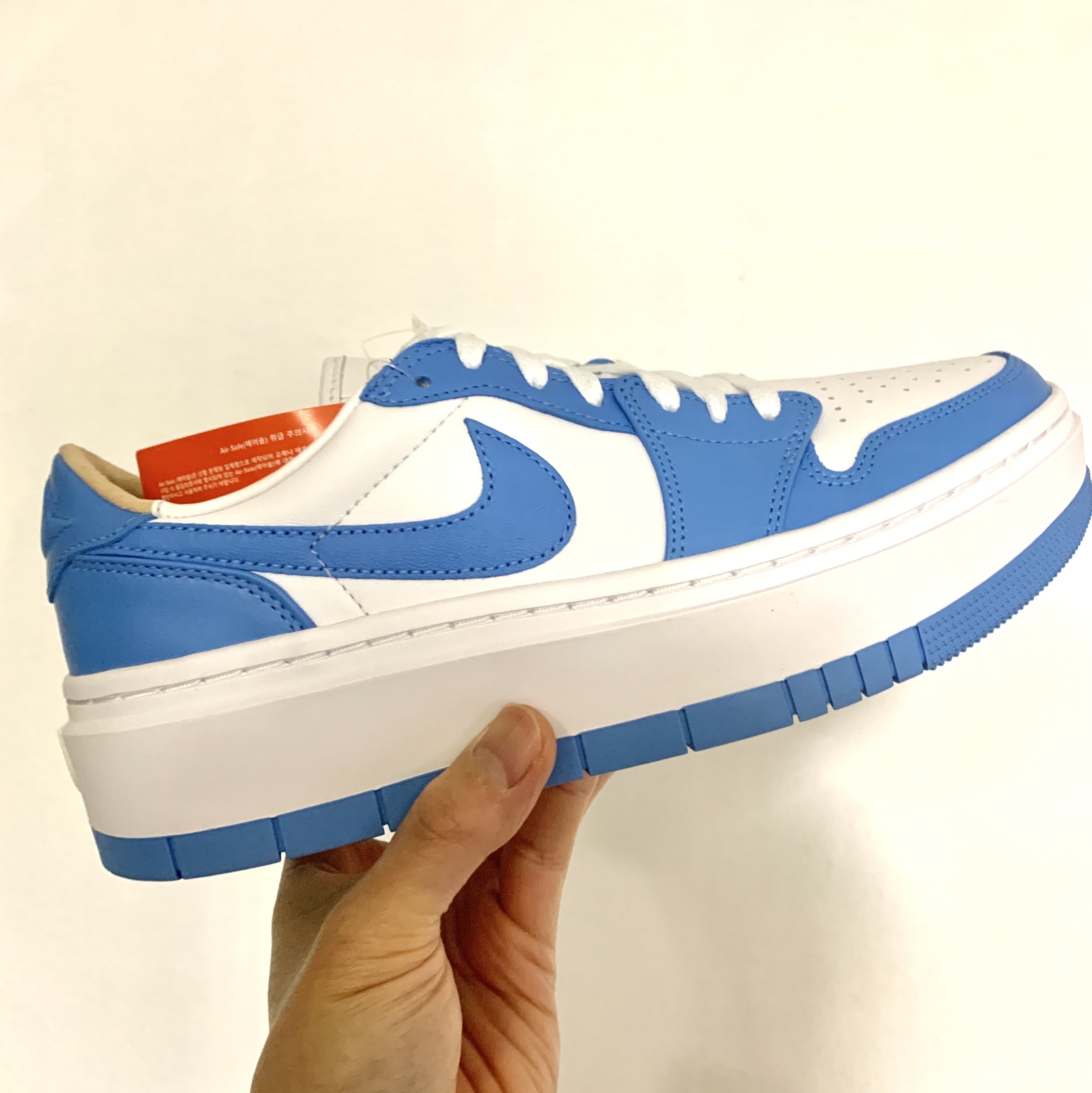 (W) Jordan 1 Elevate Low SE University Blue 착용 스타일