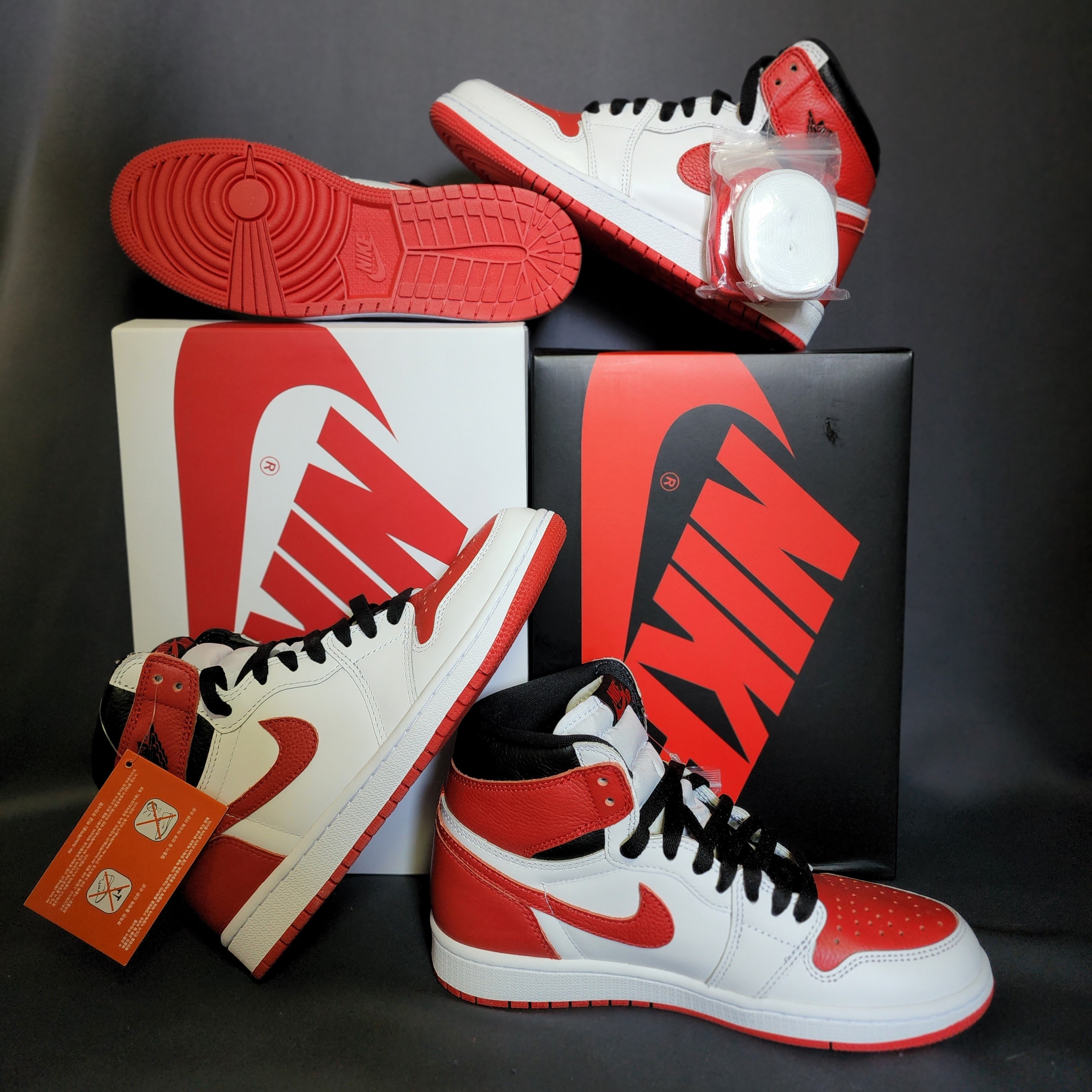 Jordan 1 Retro High OG Heritage, (GS) Jordan 1 Retro High OG Heritage 착용 스타일 - 4