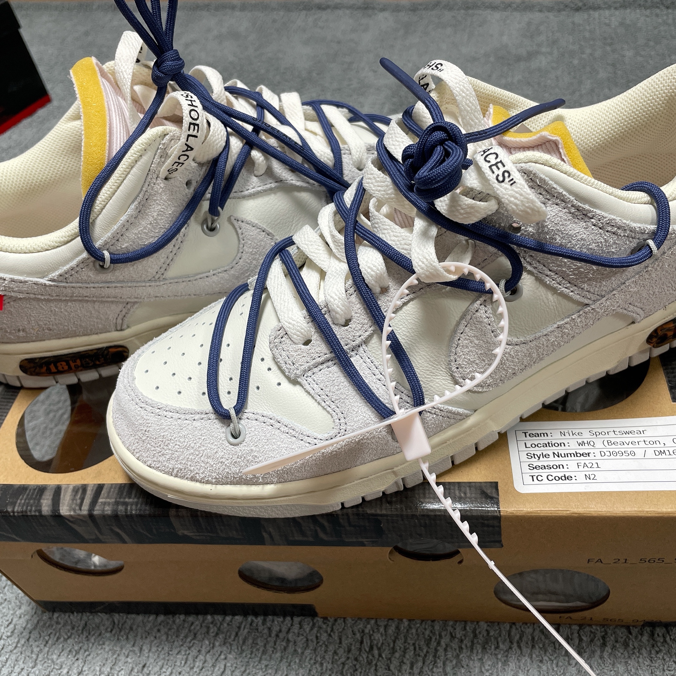 Nike x Off-White Dunk Low The 50 - Lot 18 착용 스타일