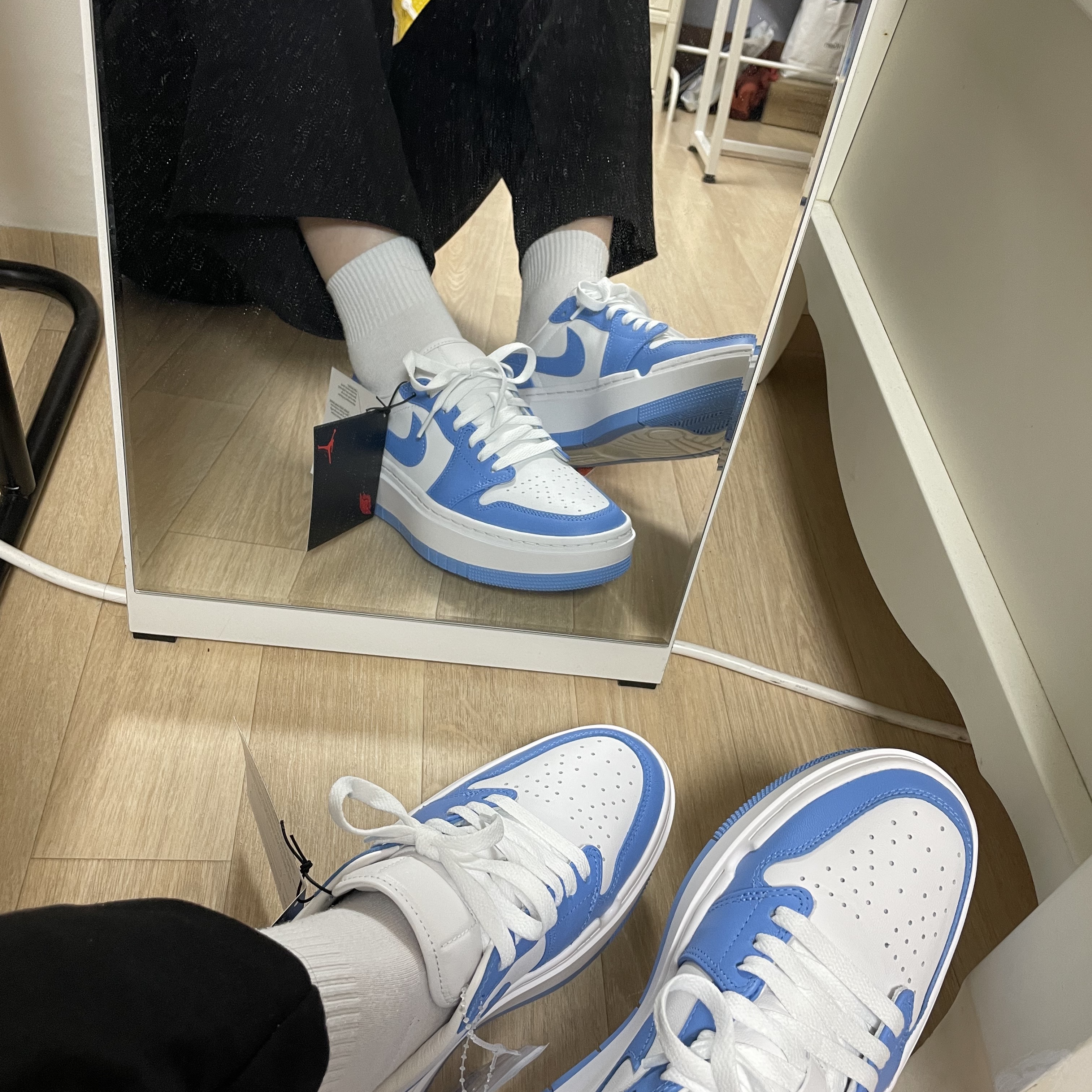 (W) Jordan 1 Elevate Low SE University Blue 착용 스타일 - 3