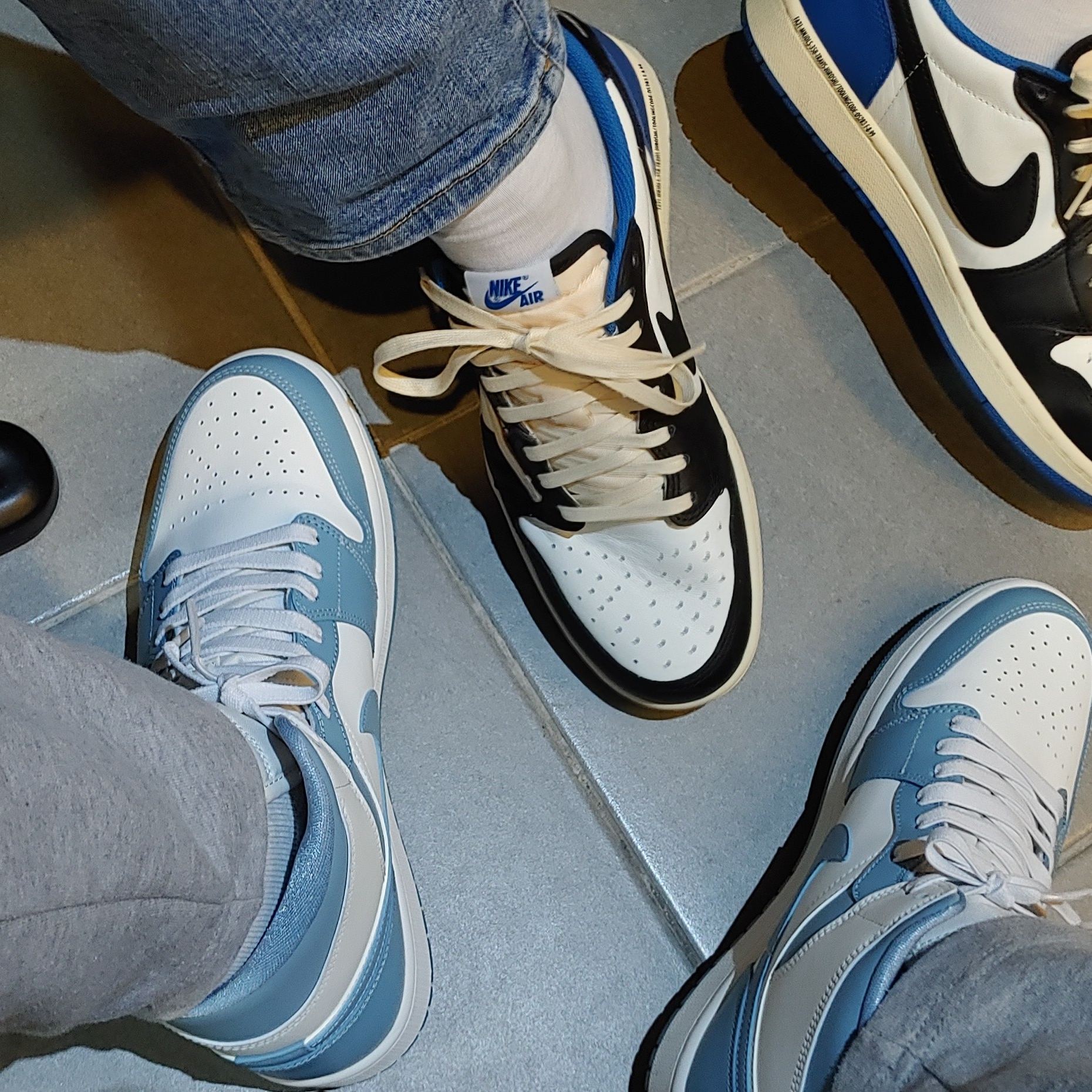 (W) Jordan 1 Mid Sail and Worn Blue, Jordan 1 x Travis Scott x Fragment Retro Low OG SP Military Blue 착용 스타일 - 3