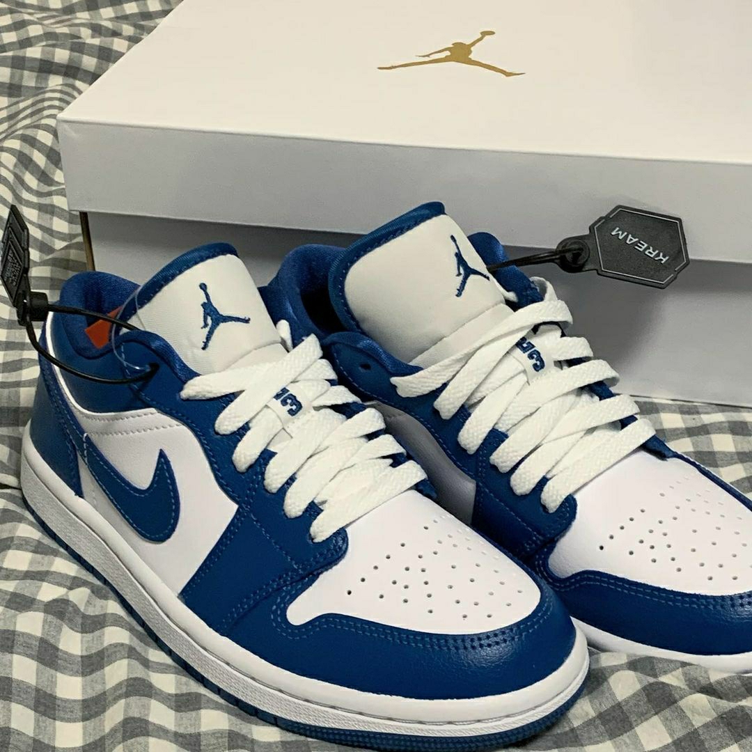 (W) Jordan 1 Low White Dark Marina Blue 착용 스타일