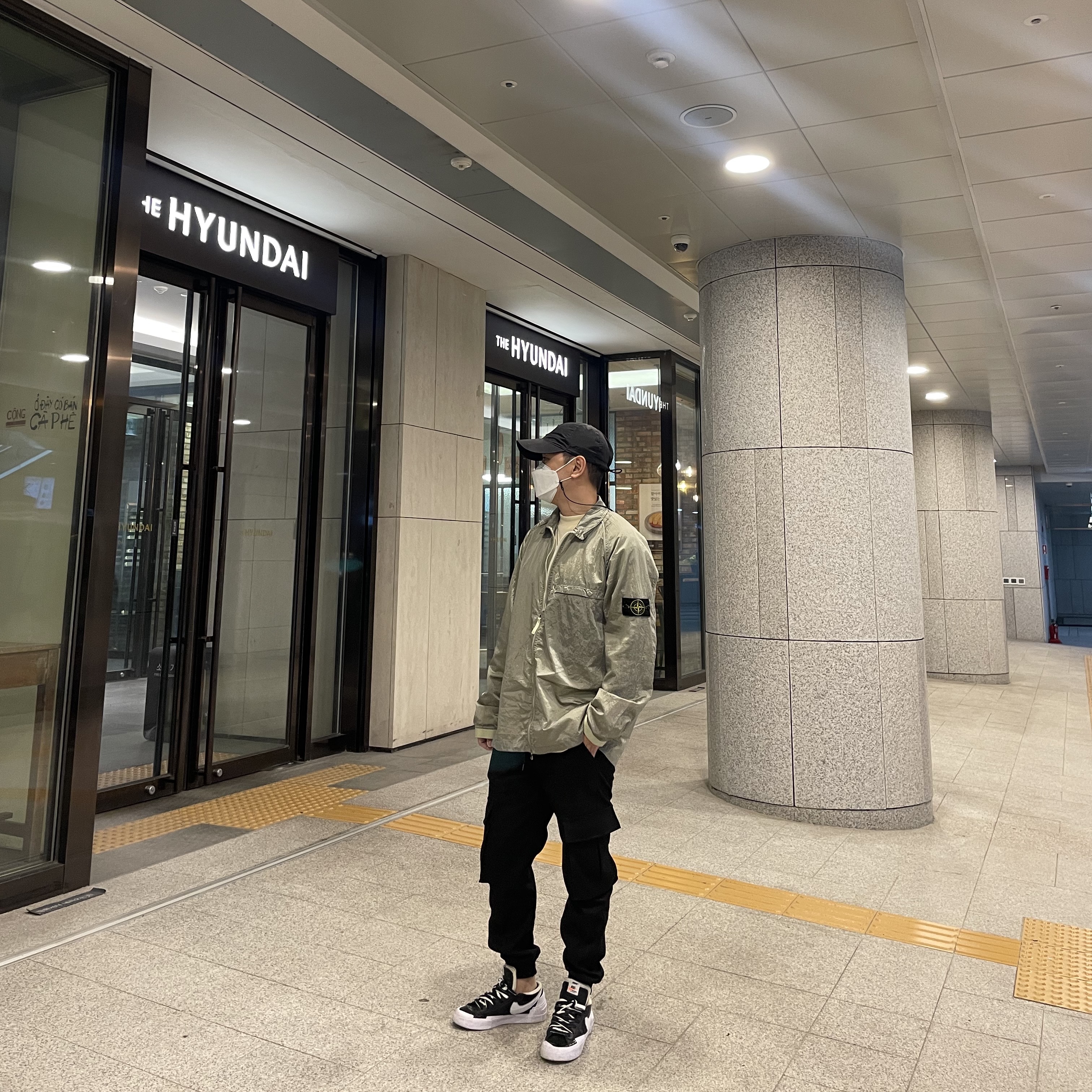 Stone Island 12321 Nylon Metal Garment Dyed Packable Overshirt Light Green - 22SS, Stone Island 99576 Nylon Metal 6-Panel Cap Black 착용 스타일 - 2