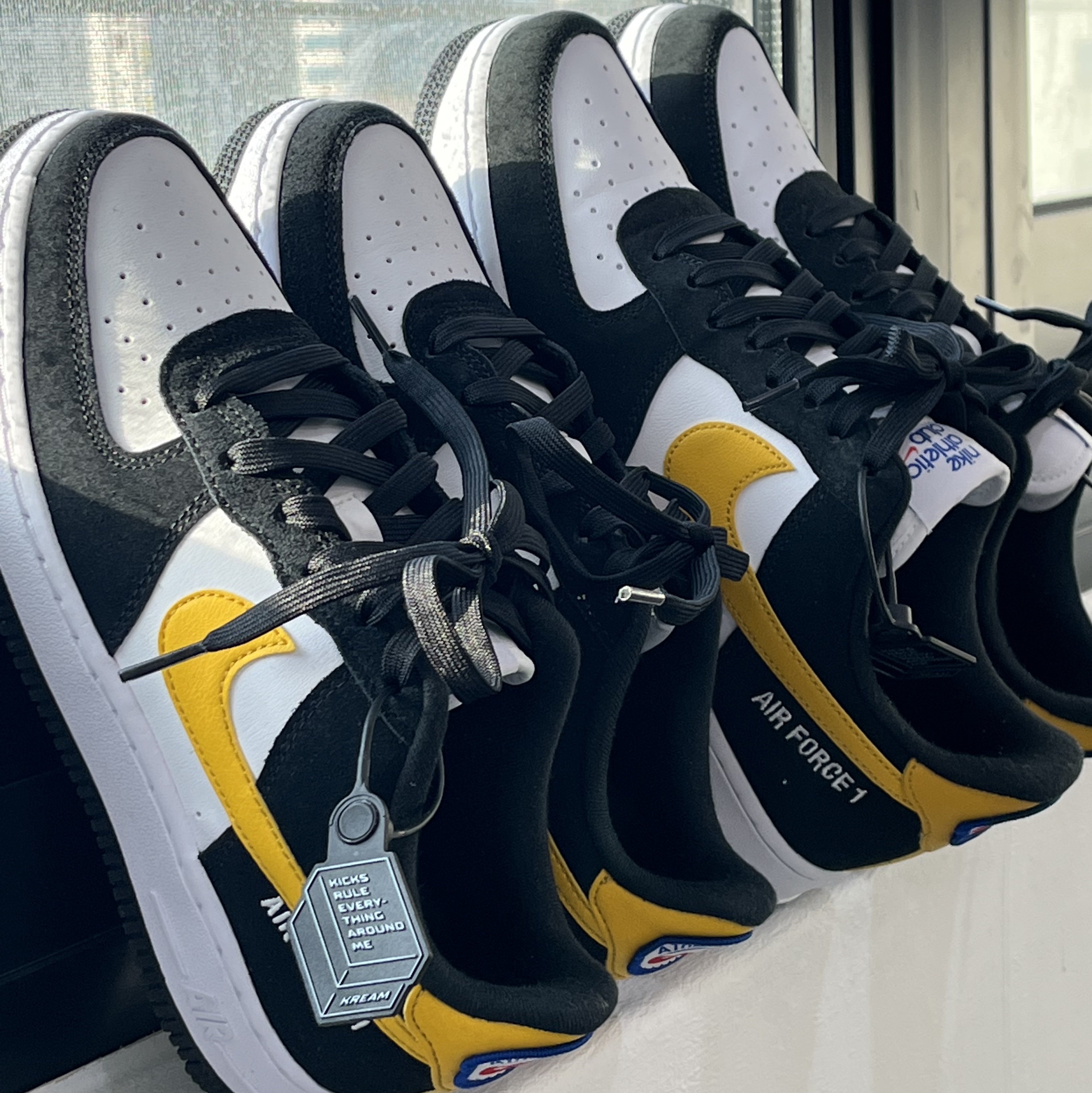 (GS) Nike Air Force 1 LV8 Athletic Club Black Dark Sulfur, Nike Air Force 1 '07 LV8 Athletic Club Black Dark Sulfur 착용 스타일 - 5