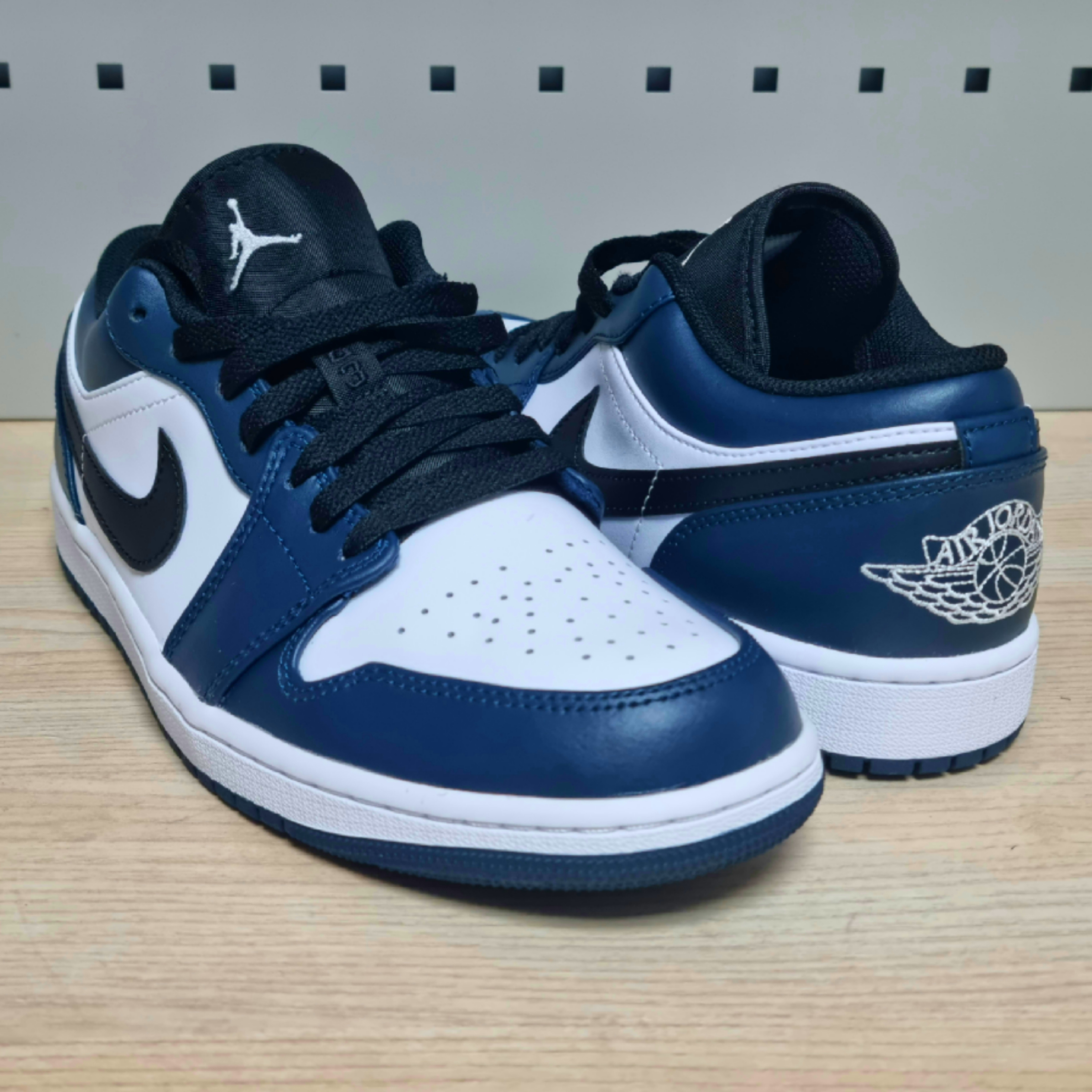 Jordan 1 Low Dark Teal 착용 스타일