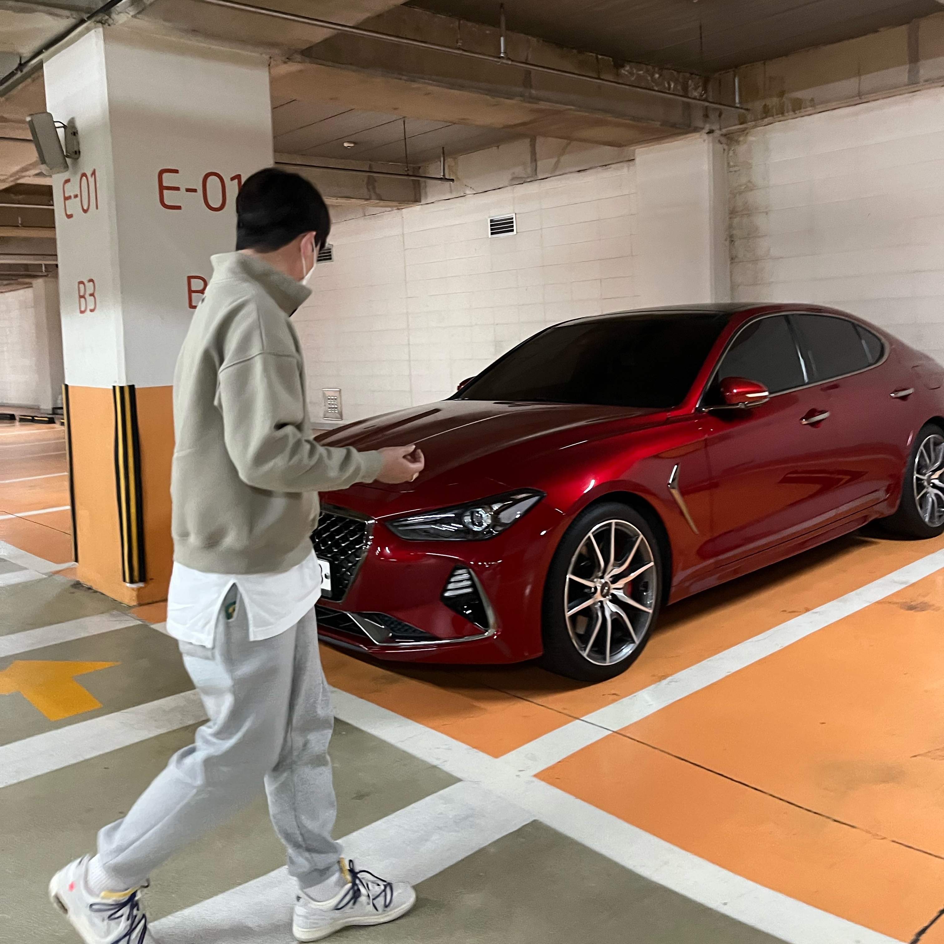 Essentials Half-Zip Pullover Taupe - 20FW, Nike x Off-White Dunk Low The 50 - Lot 18 착용 스타일 - 2