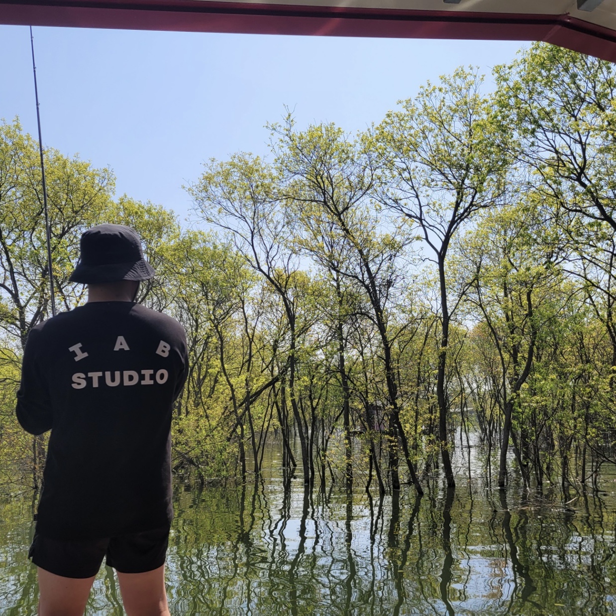 IAB Studio Long Sleeve Black for Worksout, IAB Studio Woven Shorts Black 착용 스타일
