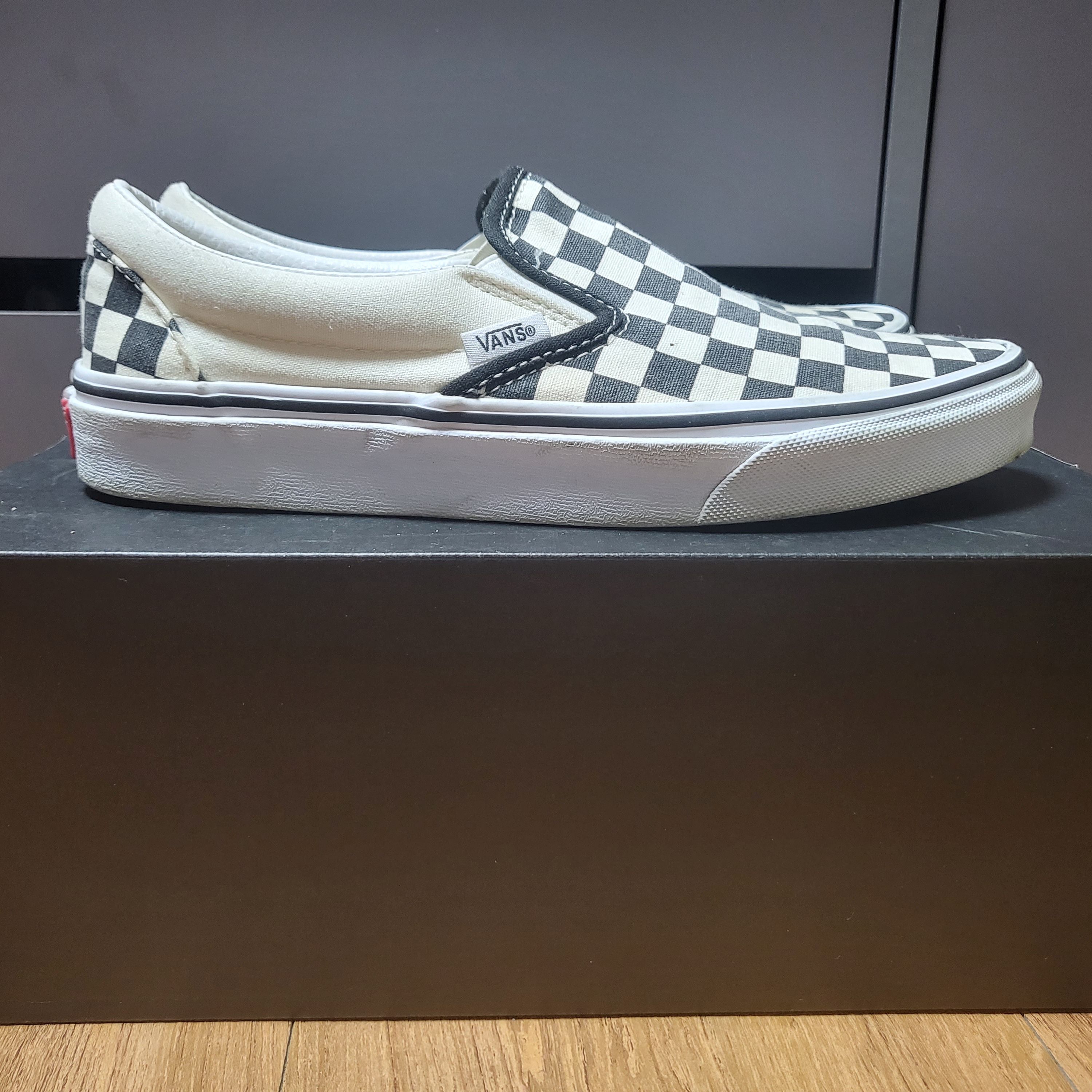 Vans Slip-On Checkerboard 착용 스타일