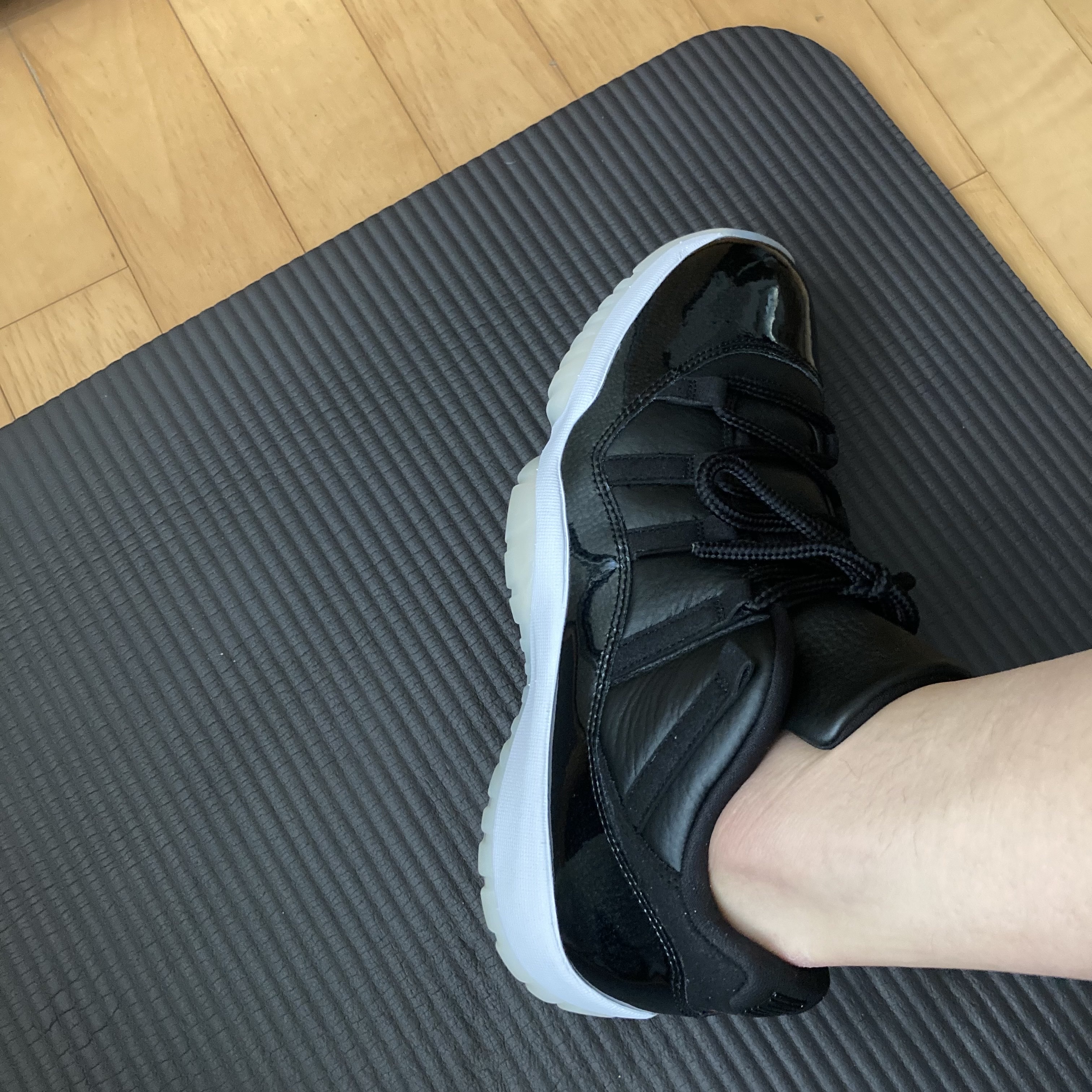 Jordan 11 Retro Low 72-10 착용 스타일