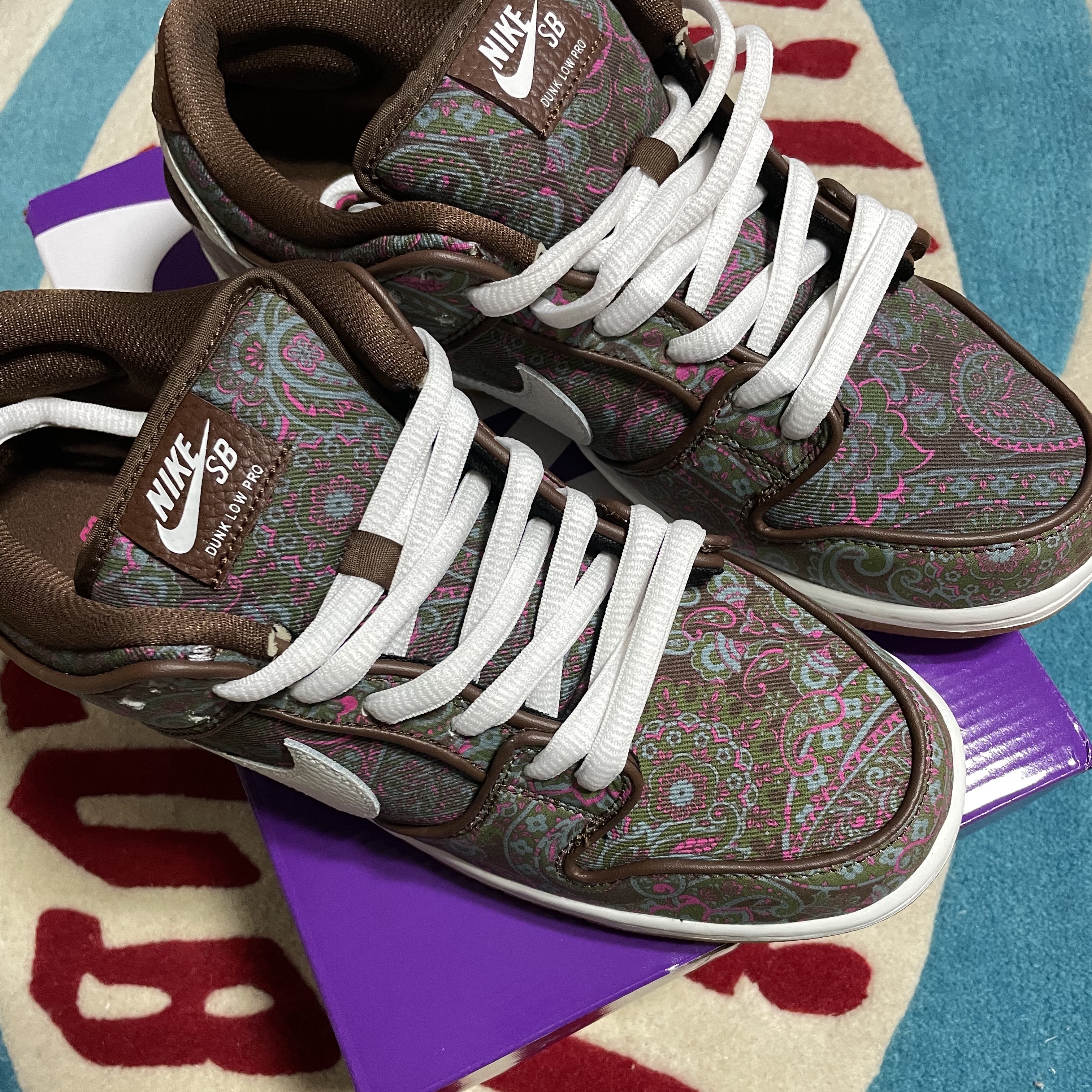 Nike SB Dunk Low Pro Premium Paisley 착용 스타일 - 2