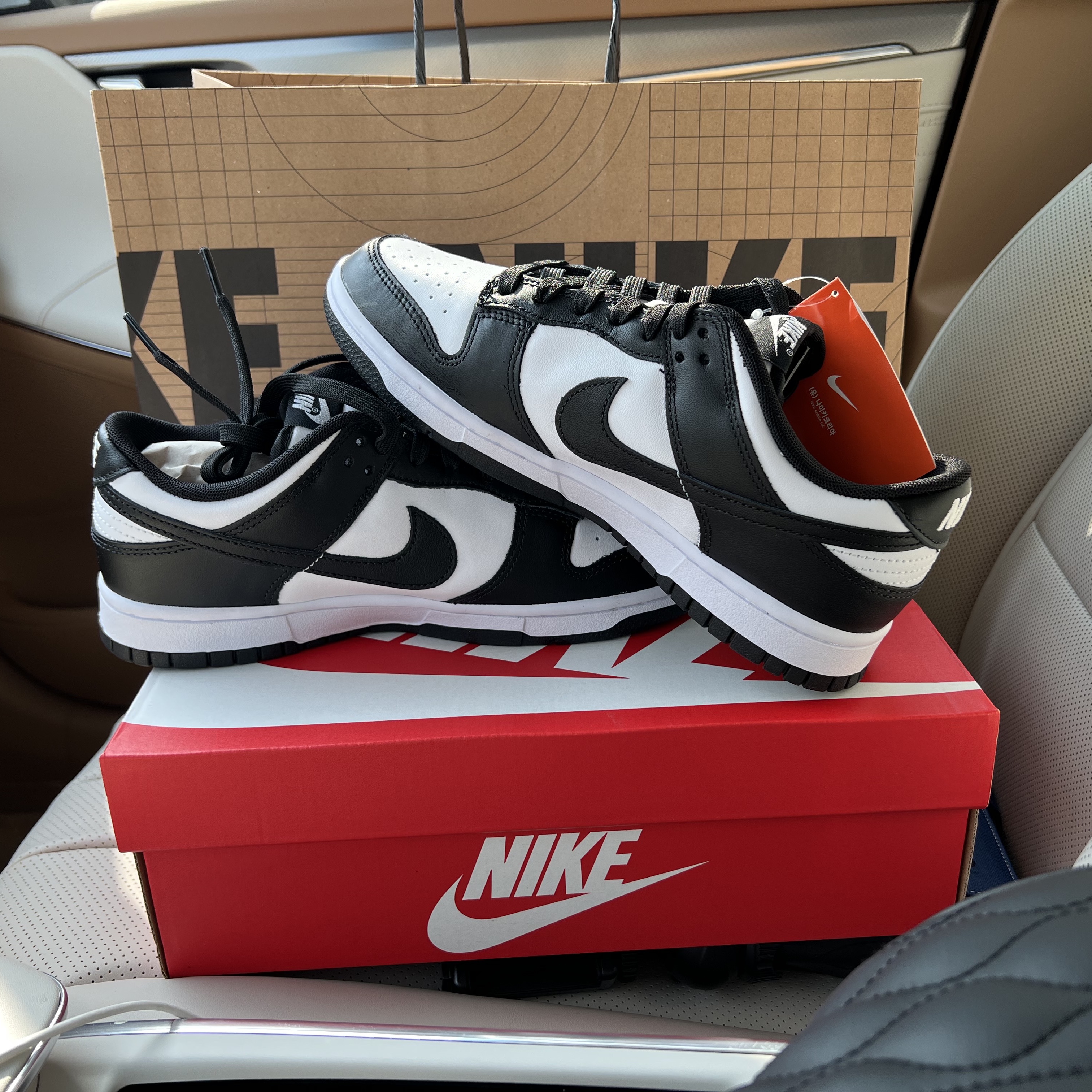 Nike Dunk Low Retro Black 착용 스타일