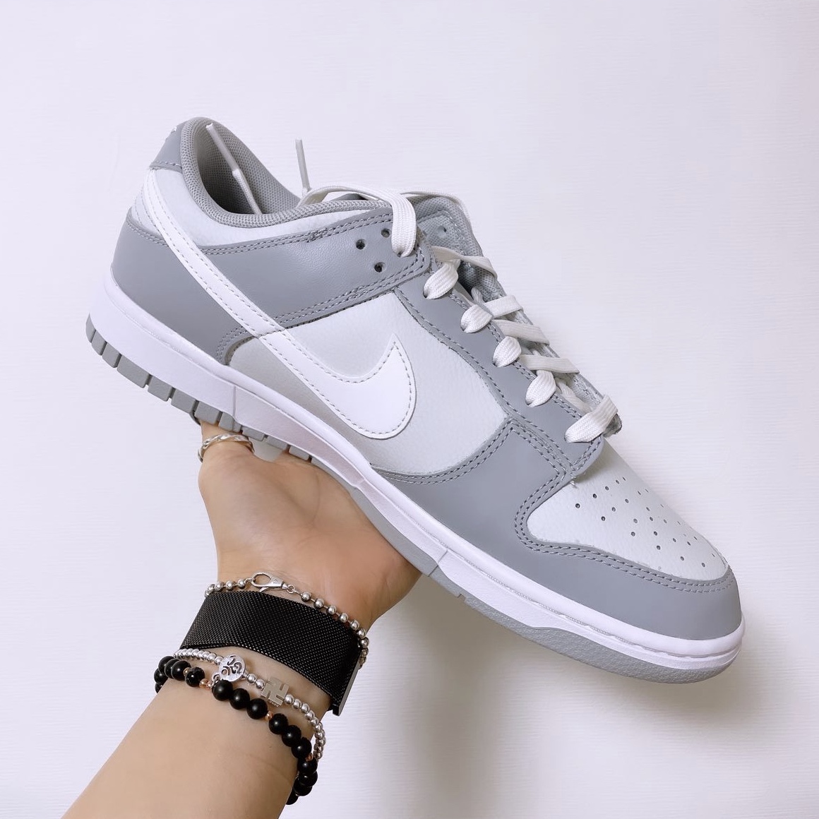 Nike Dunk Low Retro Wolf Grey 착용 스타일