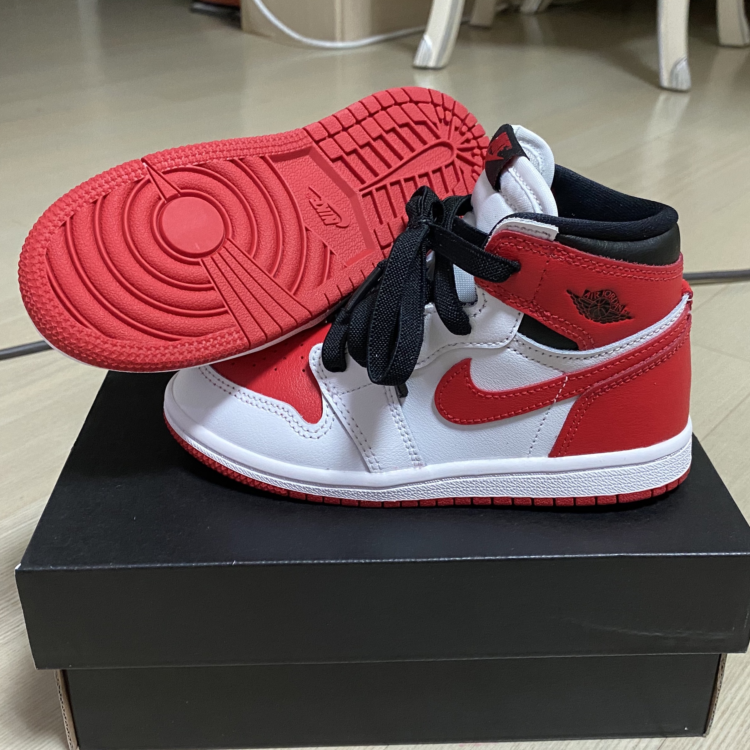 (TD) Jordan 1 Retro High OG Heritage 착용 스타일