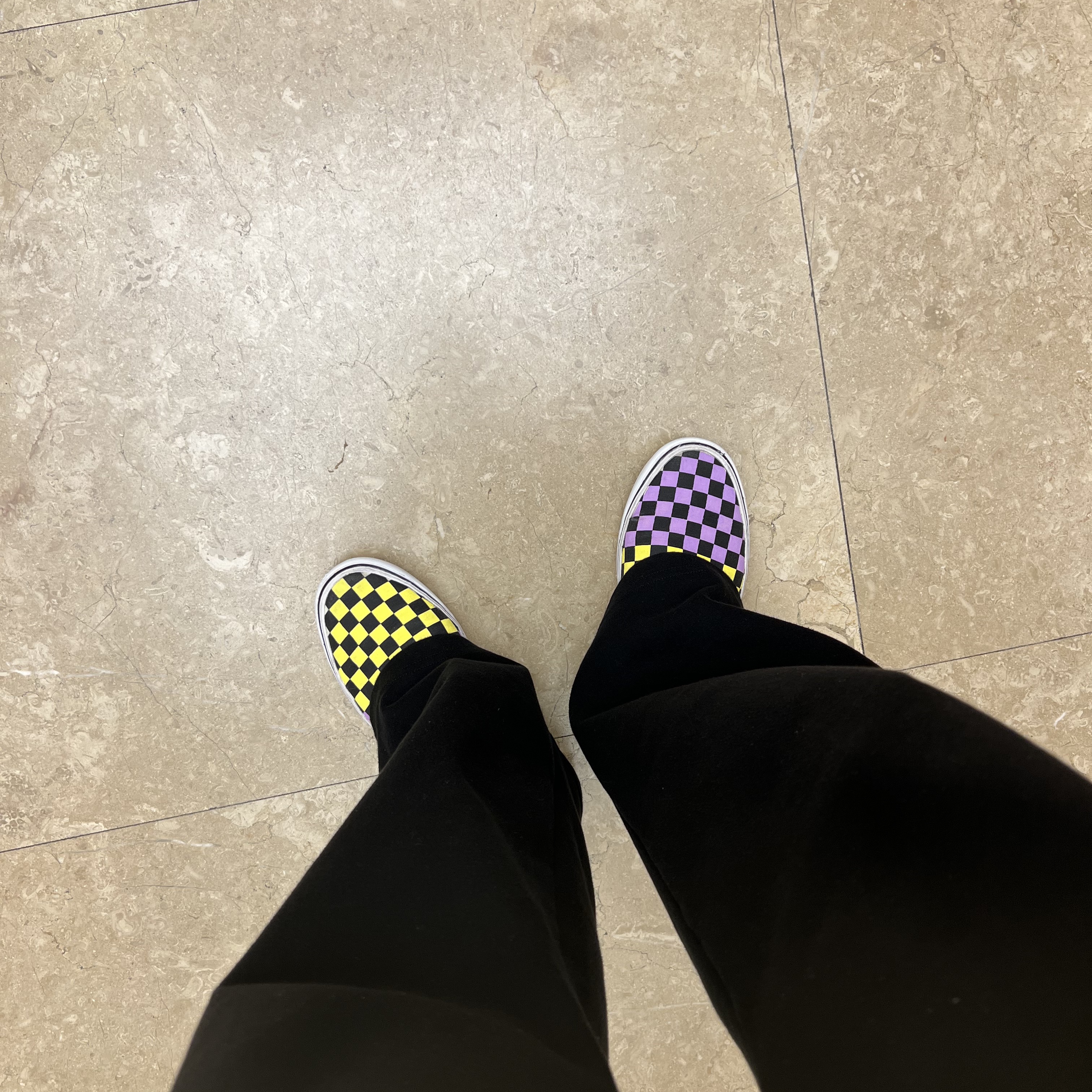 Vans Slip-On ComfyCush Checkerboard 착용 스타일