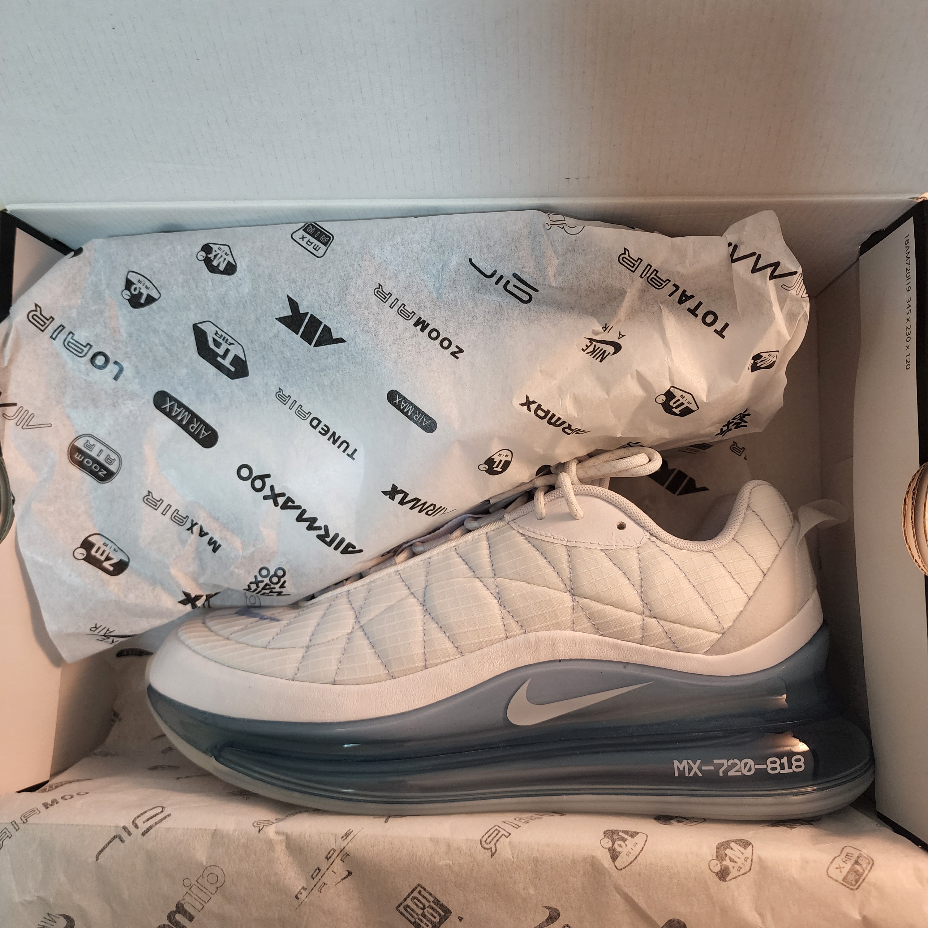Nike Air Max 720-818 White Indigo Fog 착용 스타일 - 4