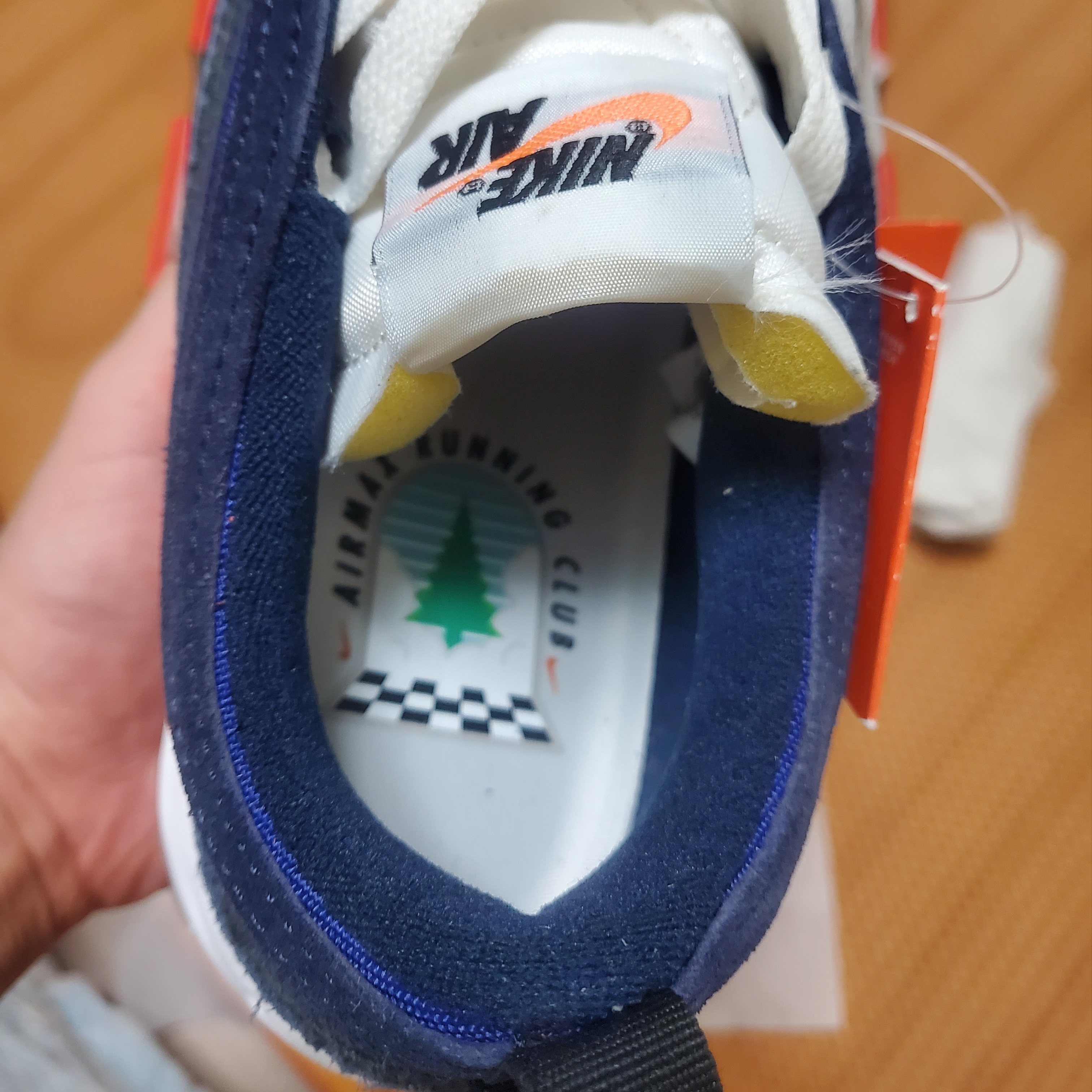 Nike Air Max 97 SE Air max Running Club Black Deep Royal Blue 착용 스타일 - 2