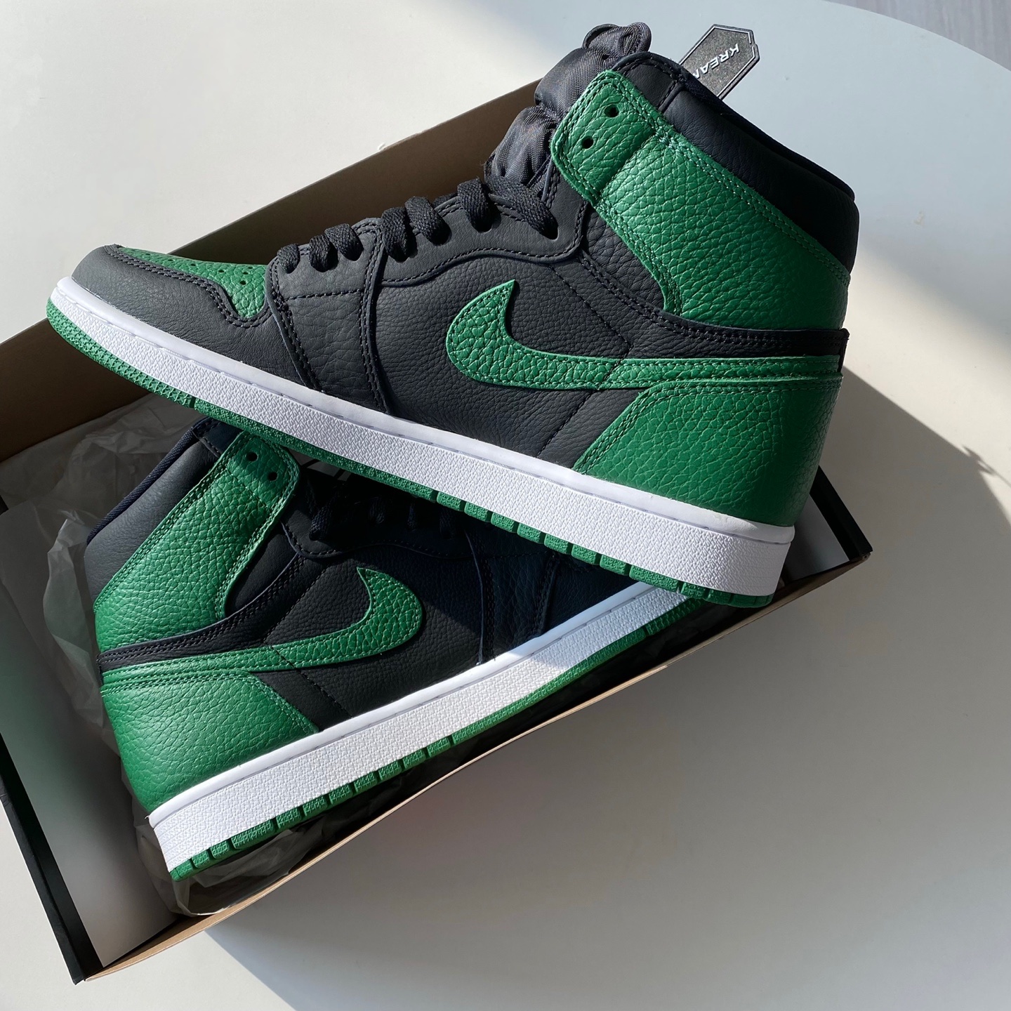Jordan 1 Retro High OG Pine Green Black 착용 스타일