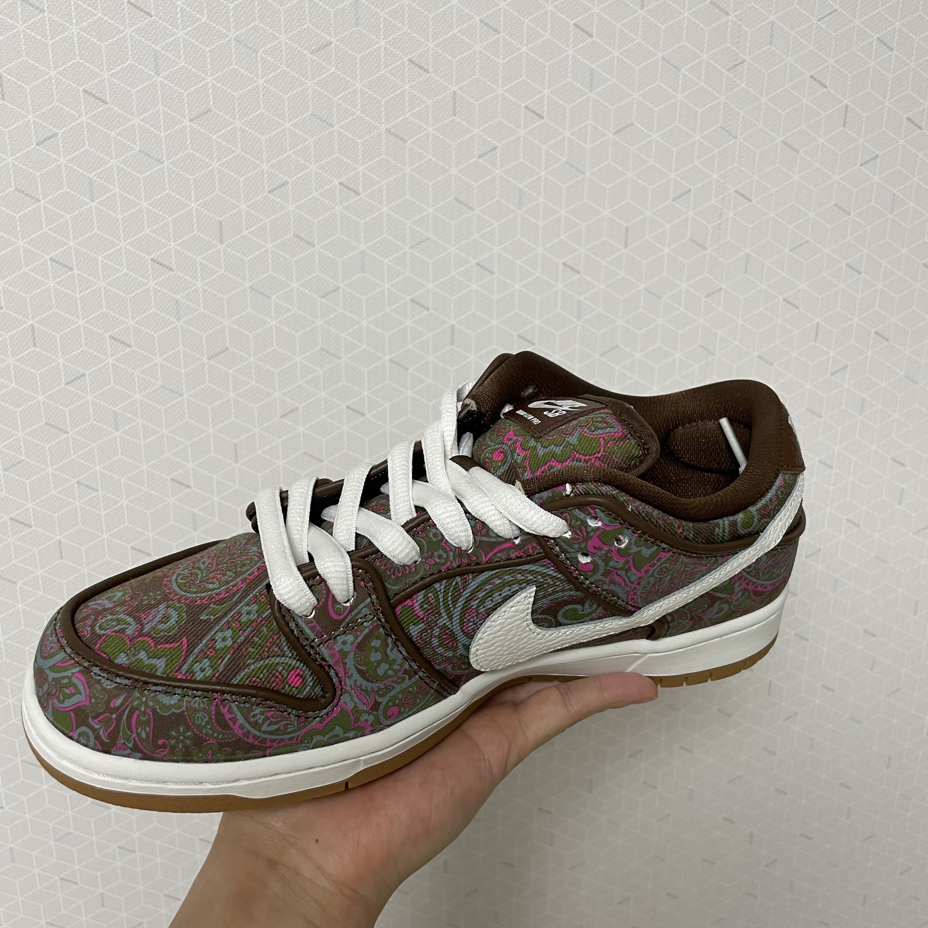 Nike SB Dunk Low Pro Premium Paisley 착용 스타일 - 2