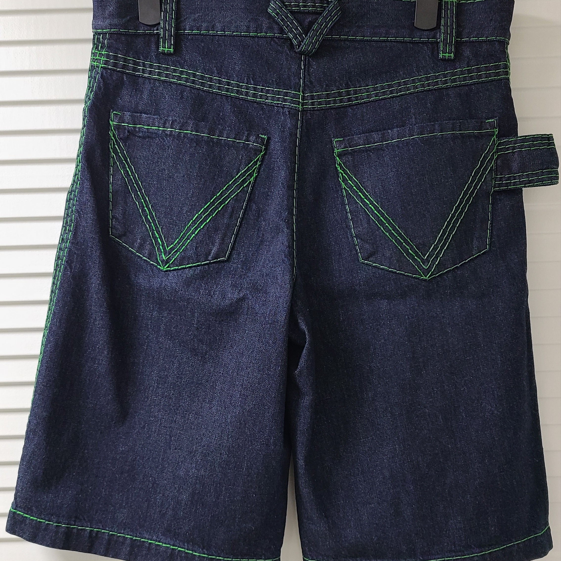 Bottega Veneta Stitch Denim Shorts Indigo 착용 스타일 - 2