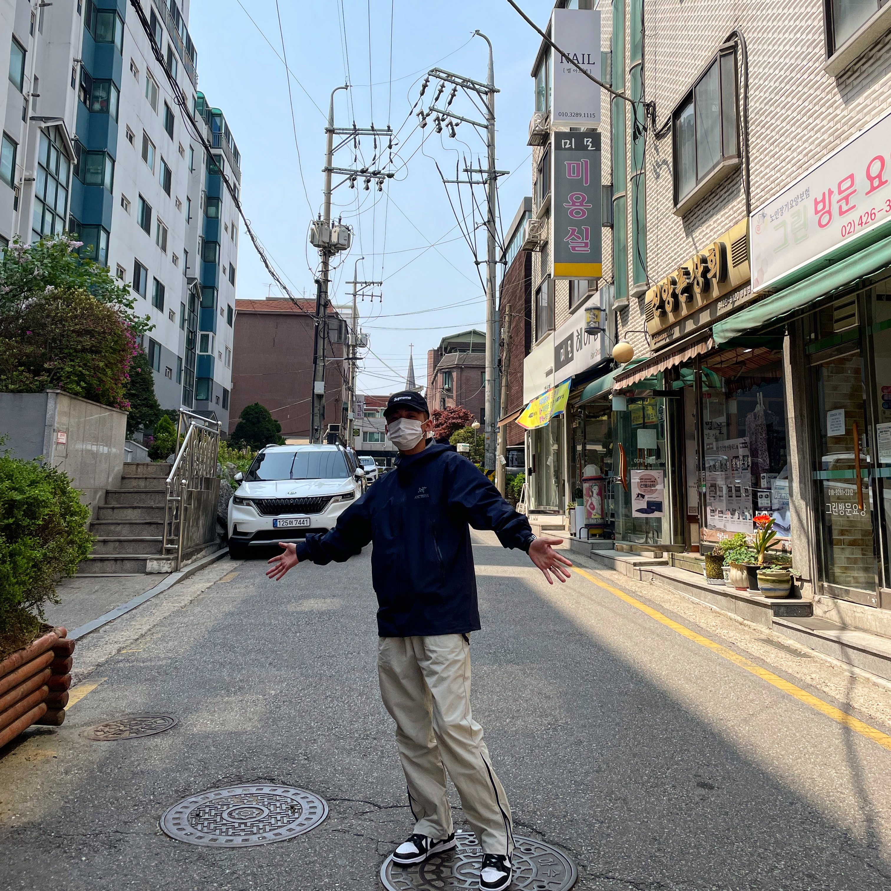 Arc'teryx Beta Jacket Black Sapphire, Nike Dunk Low Retro Black 착용 스타일