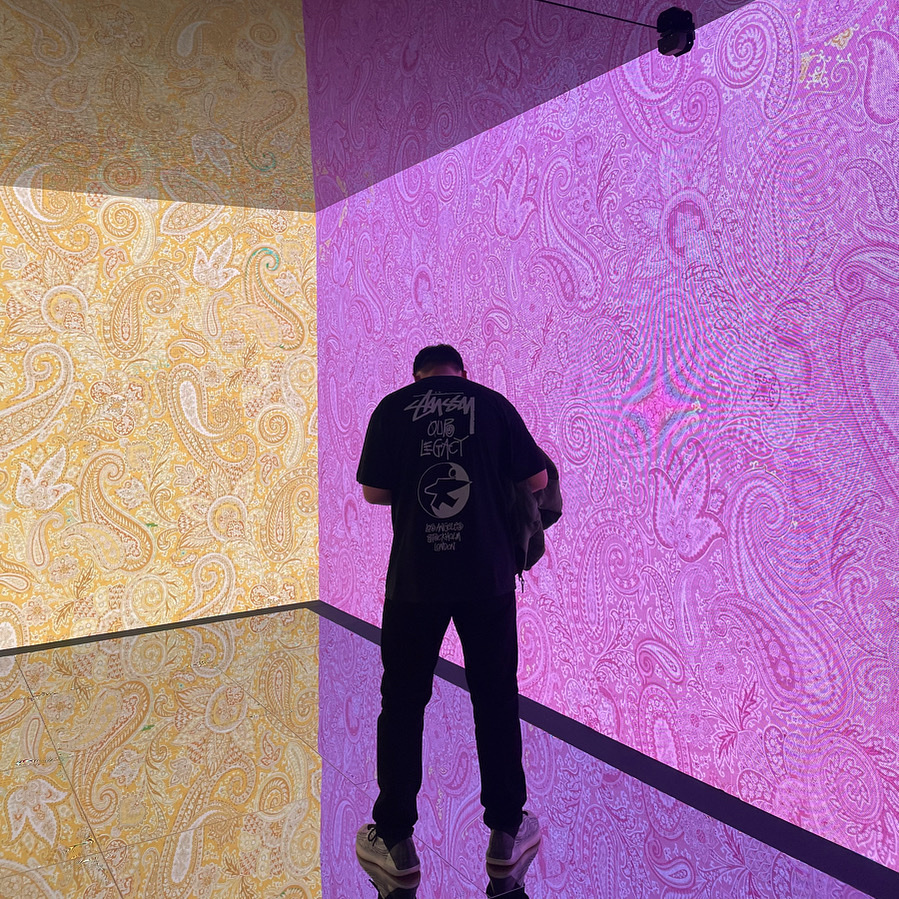 Stussy x Our Legacy Surfman Pig. Dyed T-Shirt Black - 21FW, Adidas Yeezy QNTM Lifestyle 착용 스타일