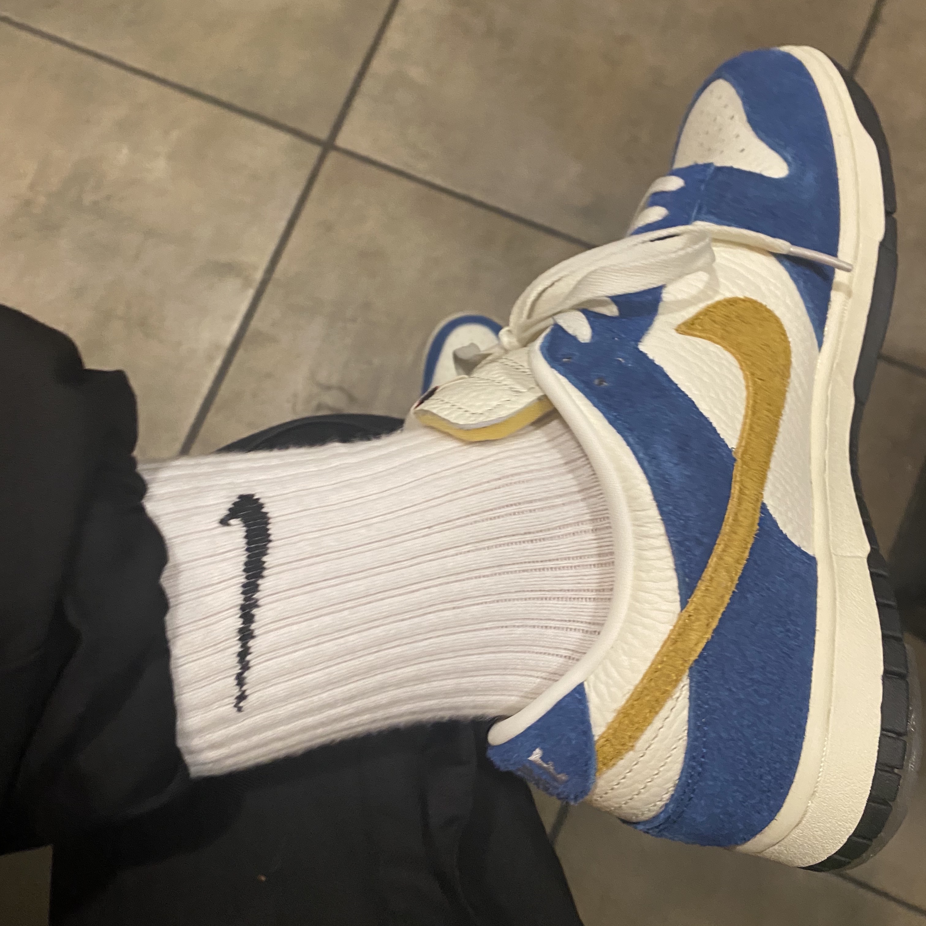 Nike x Kasina Dunk Low 80's Bus 착용 스타일