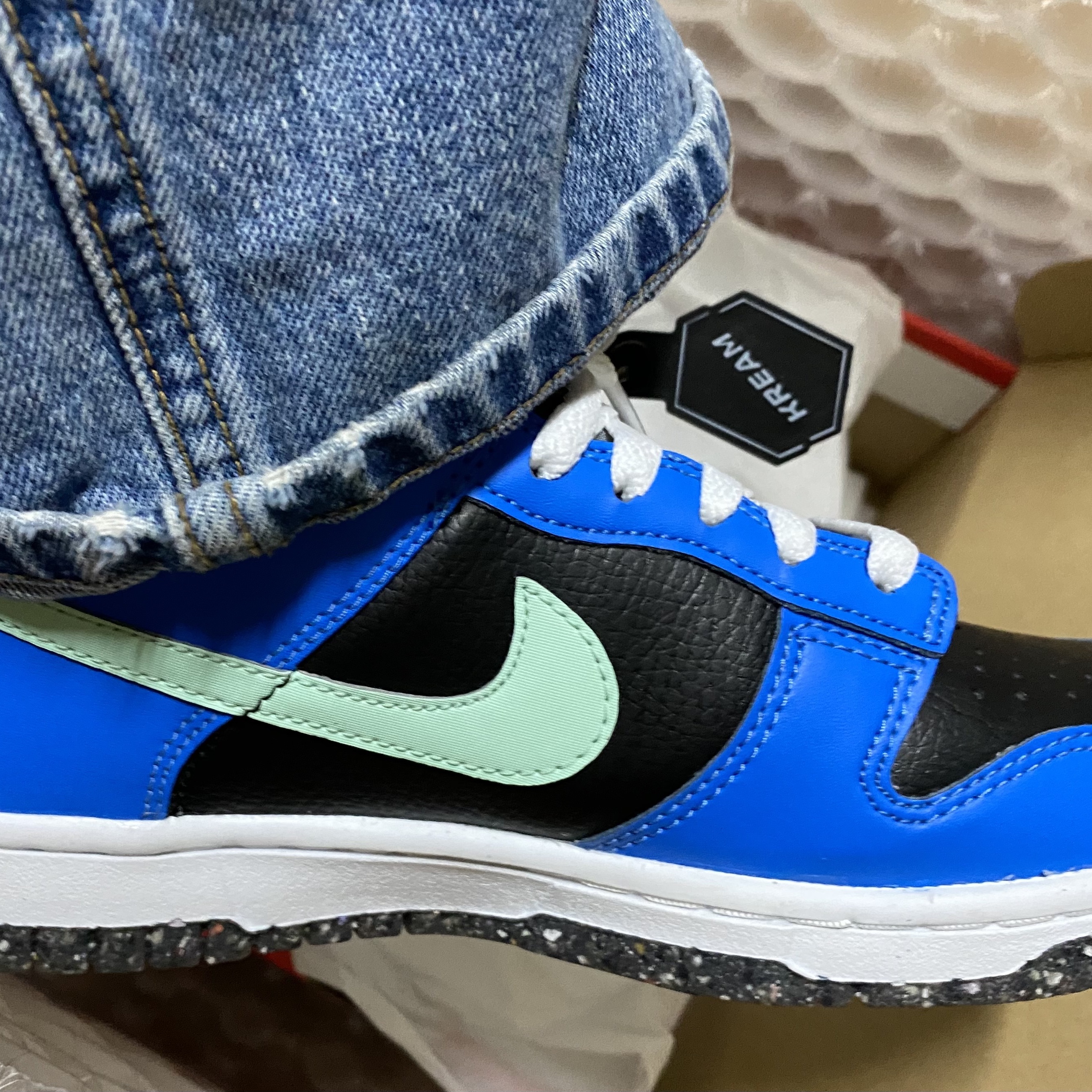 (GS) Nike Dunk Low SE Crater Blue Black 착용 스타일 - 2