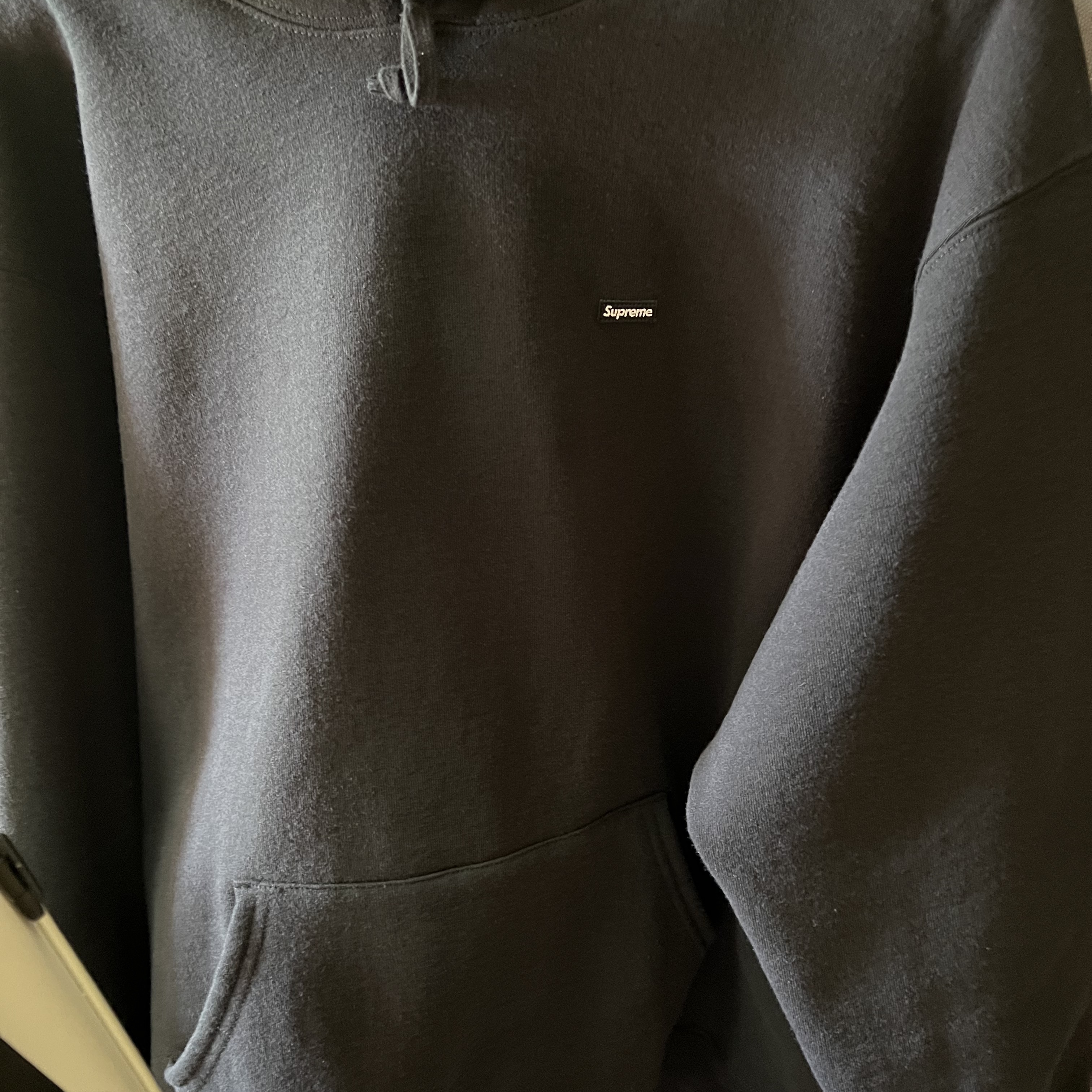 Supreme Small Box Hooded Sweatshirt Black - 22SS 착용 스타일