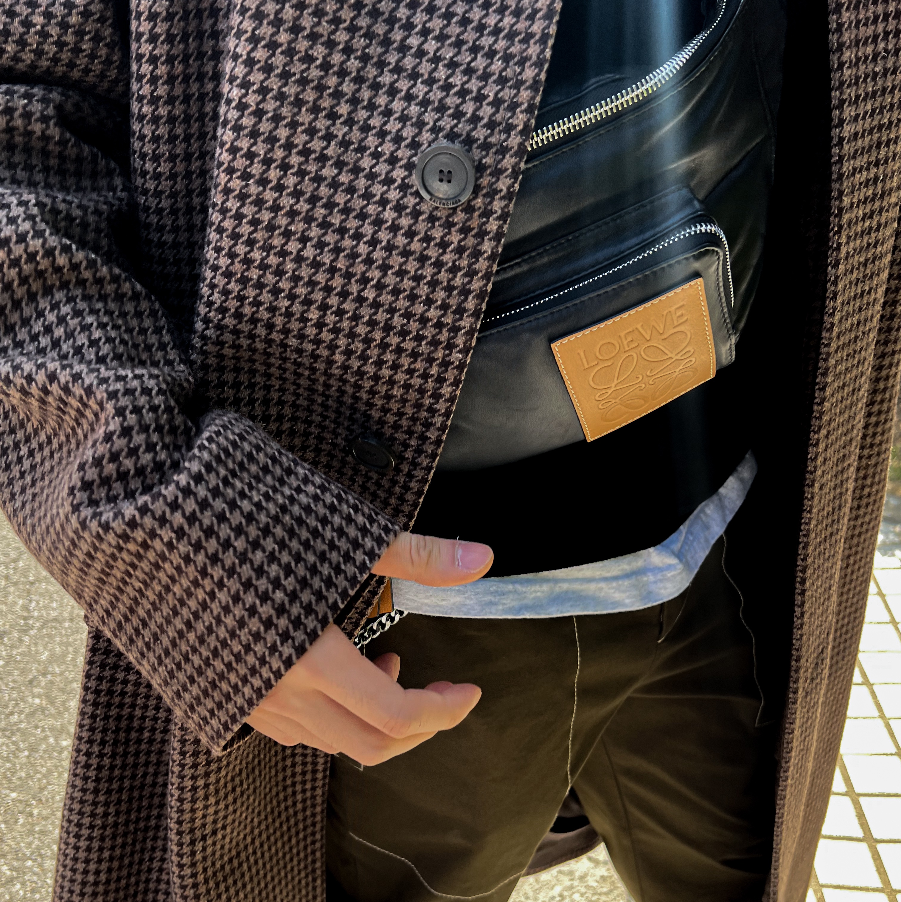 Autry Medalist Low Goatskin Sneakers White 착용 스타일 - 2