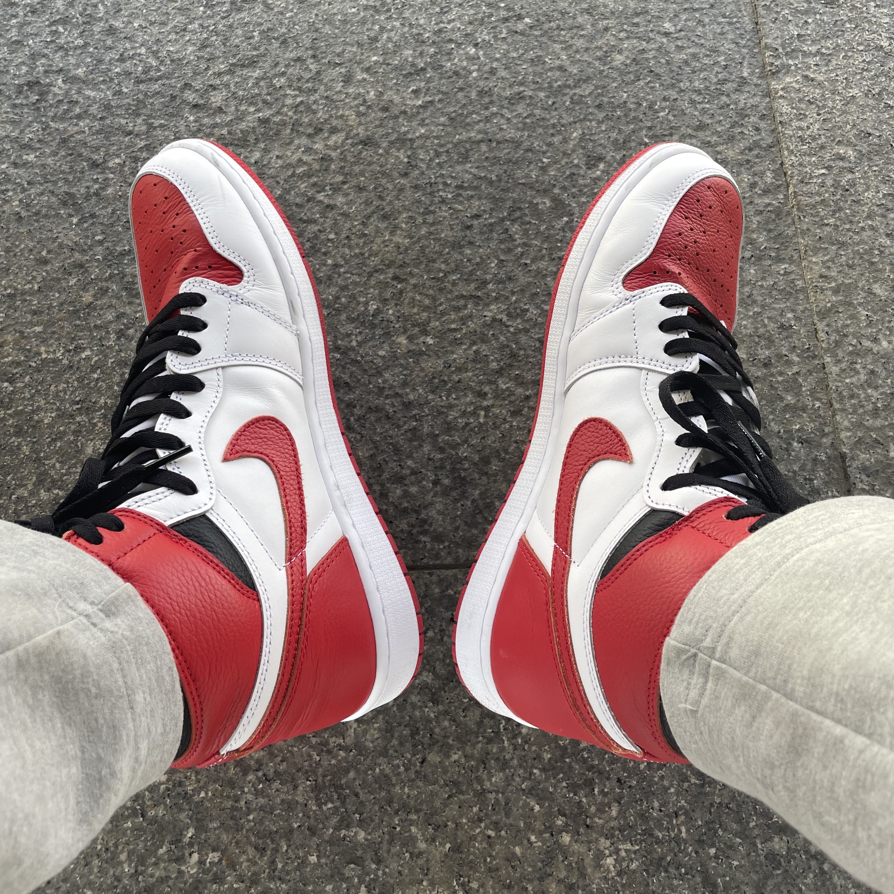 Jordan 1 Retro High OG Heritage 착용 스타일