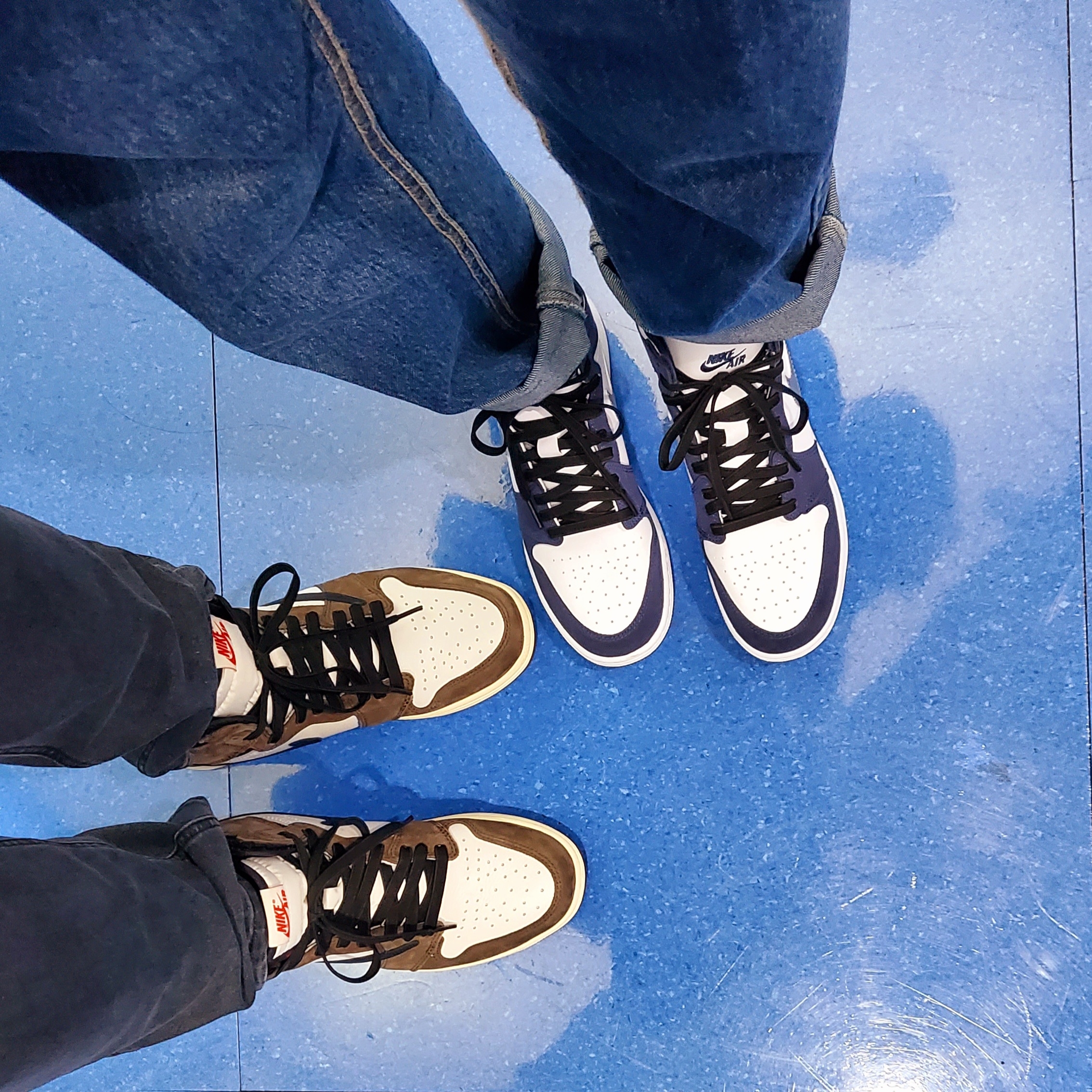 Jordan 1 x Travis Scott Retro High OG SP Mocha, (GS) Jordan 1 Retro High OG CO.JP Midnight Navy 착용 스타일 - 1