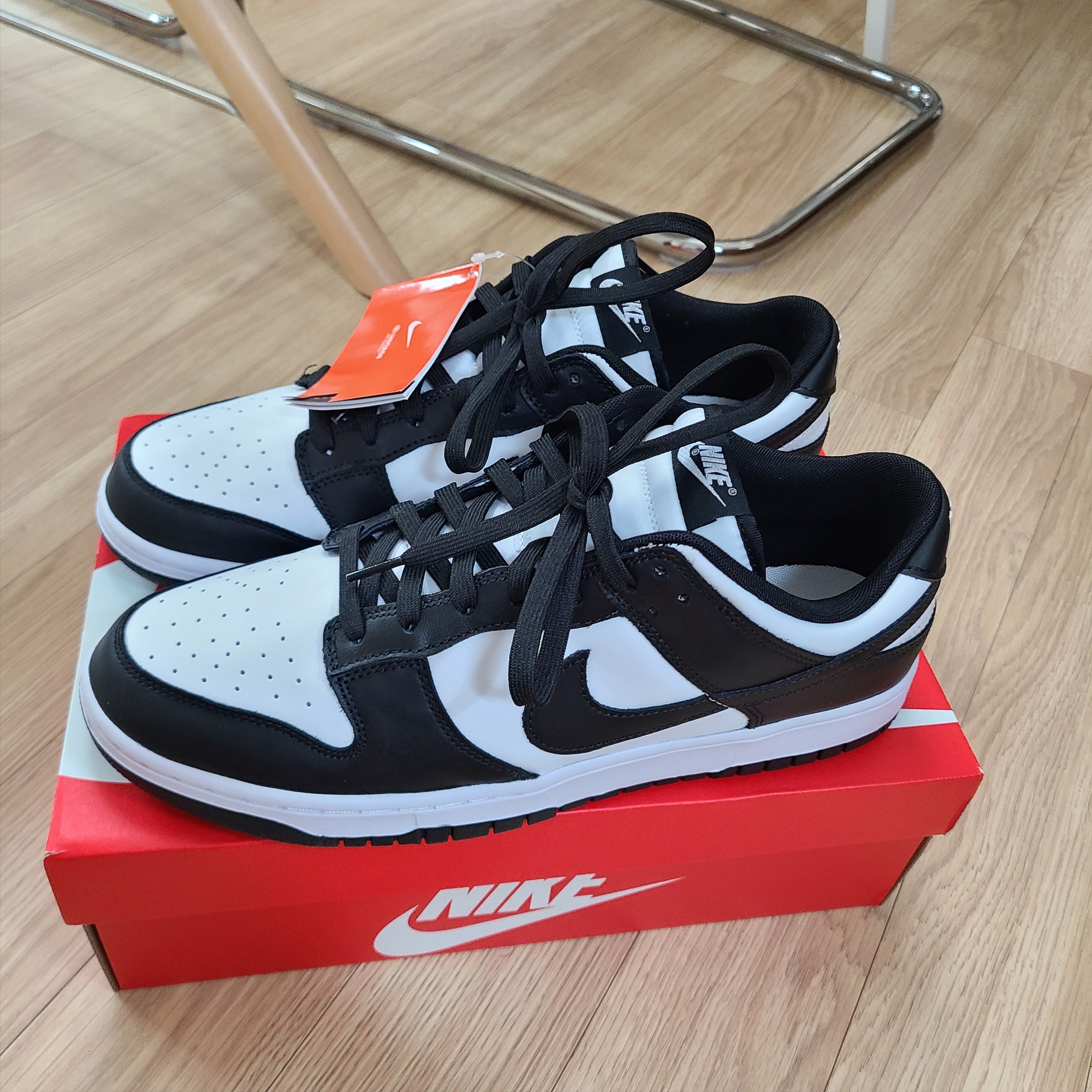 Nike Dunk Low Retro Black 착용 스타일