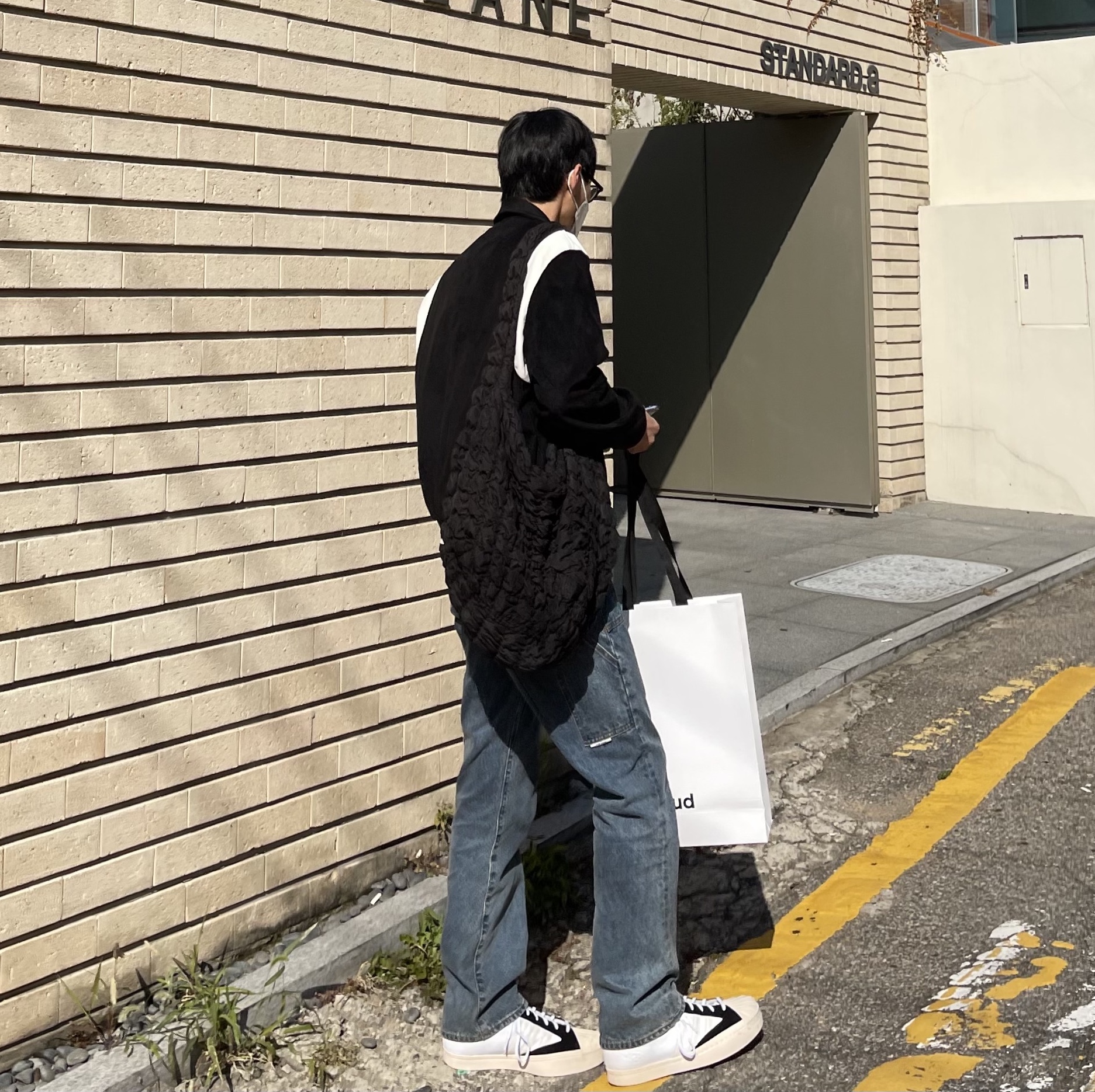 Y-3 Yohji Star Cloud White Bold Blue 착용 스타일