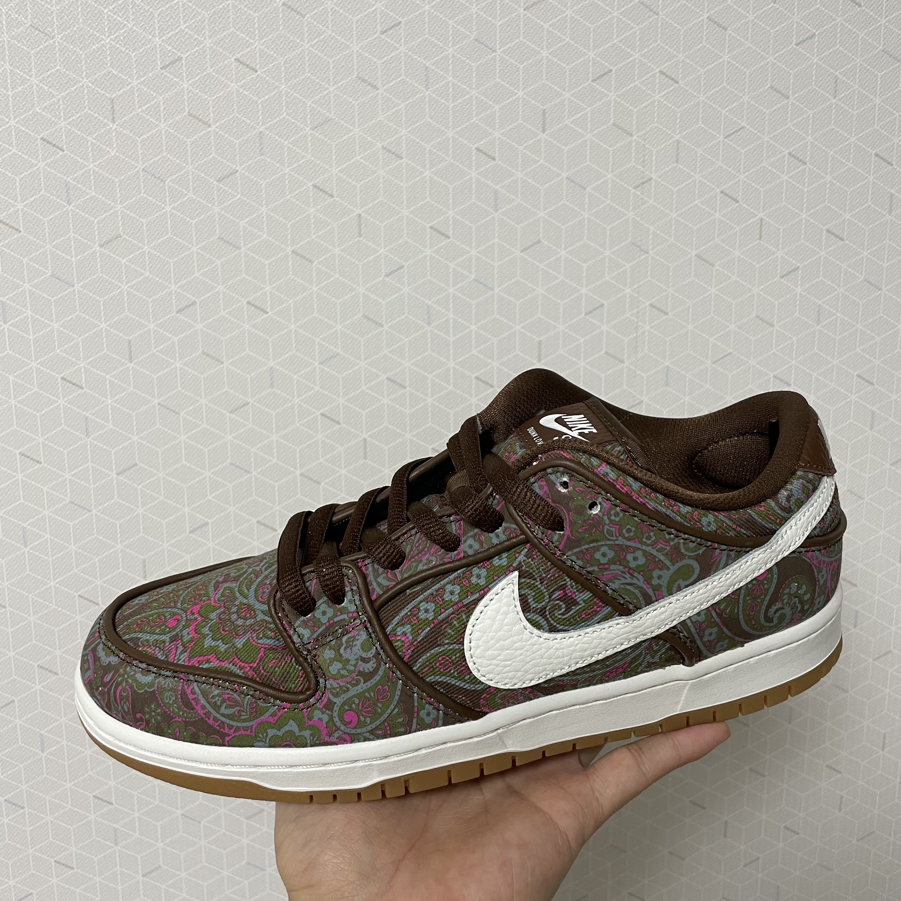 Nike SB Dunk Low Pro Premium Paisley 착용 스타일 - 1