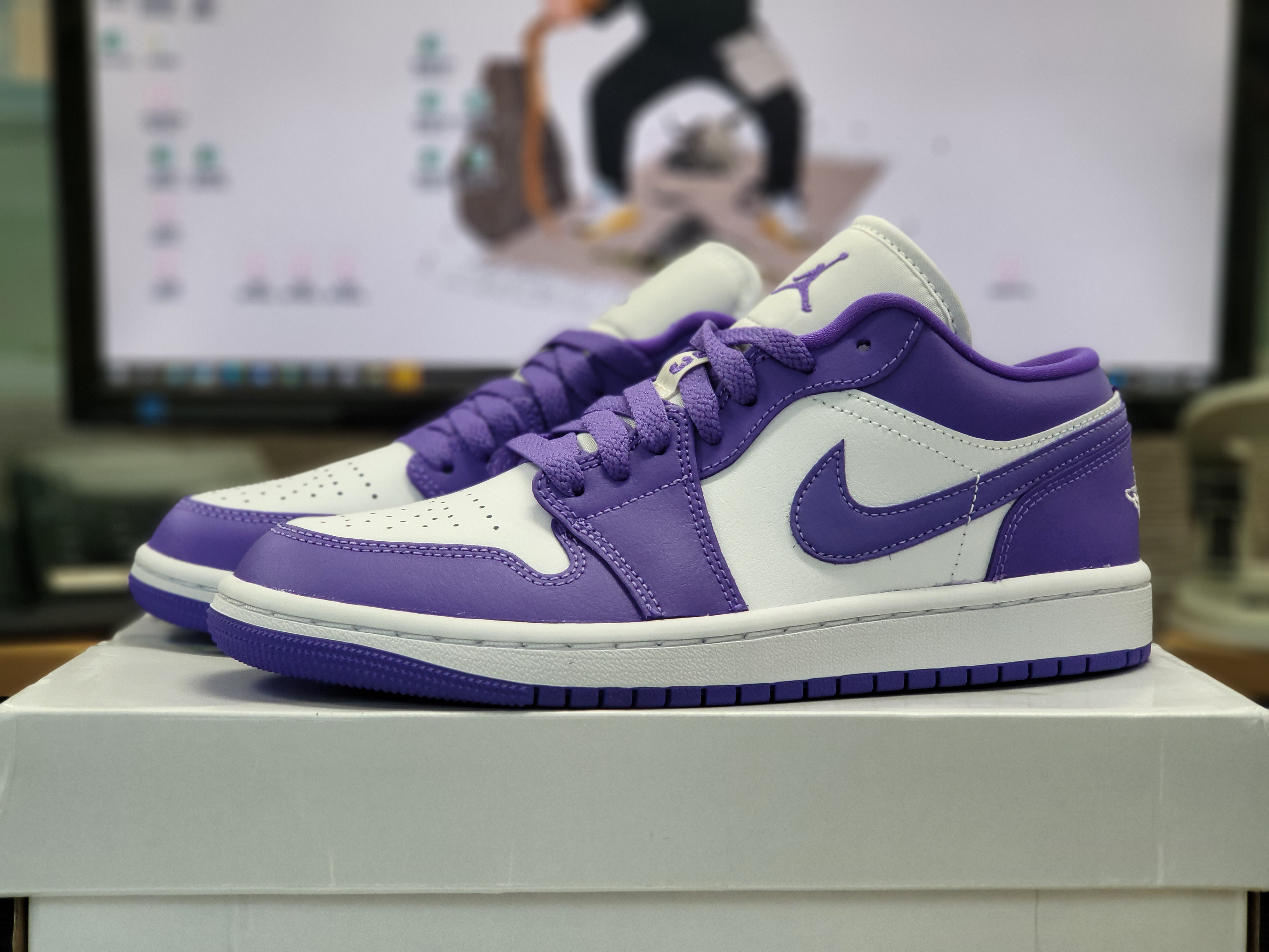 (W) Jordan 1 Low Psychic Purple 착용 스타일