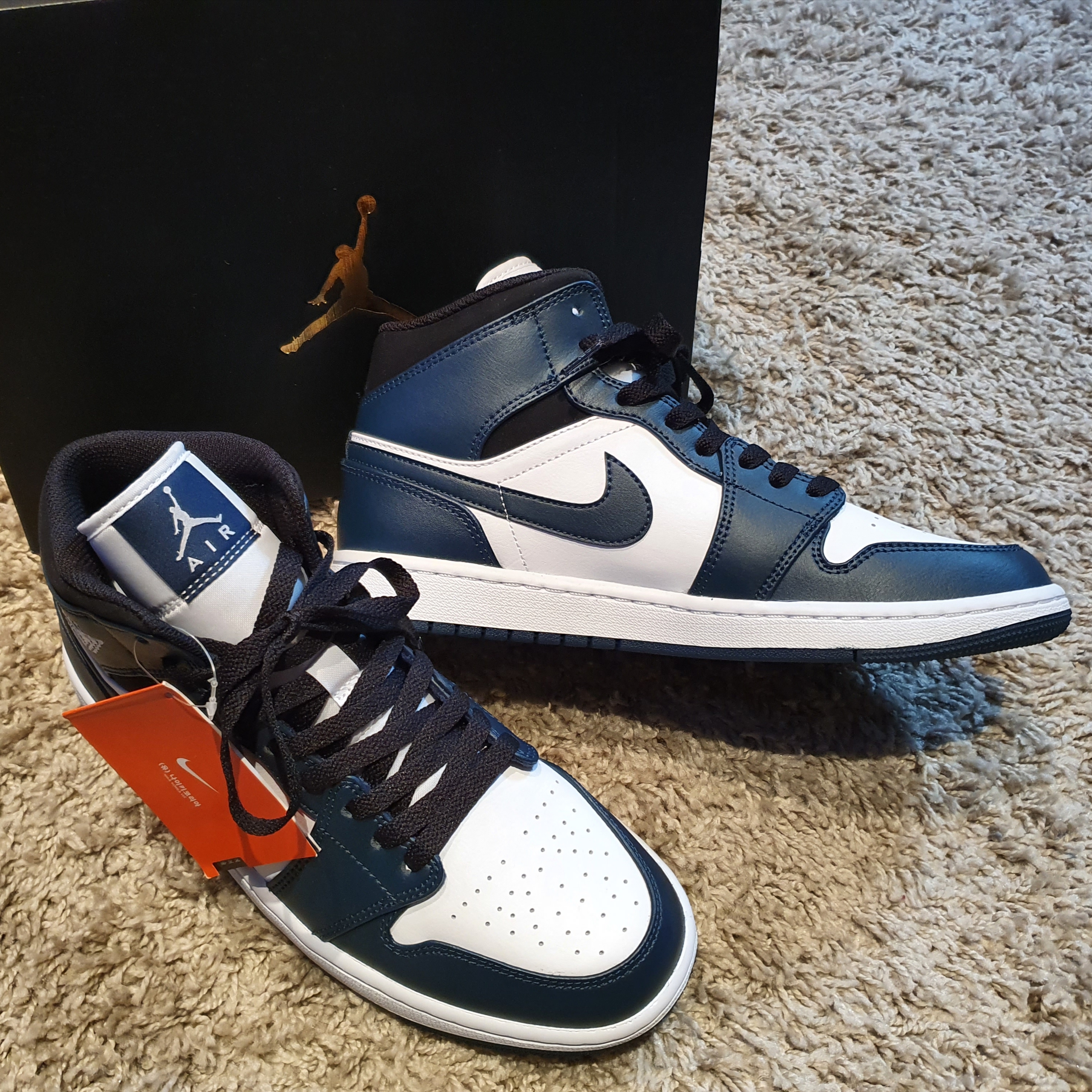 Jordan 1 Mid Dark Teal 착용 스타일