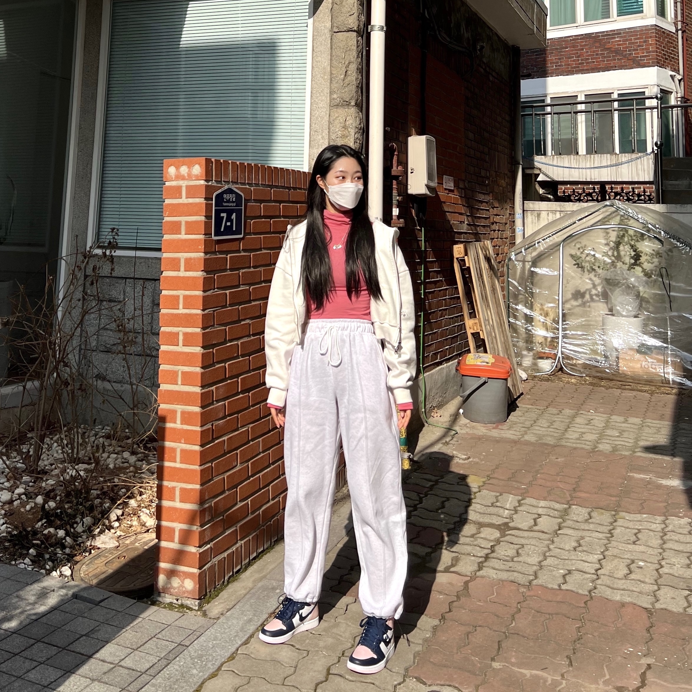 (W) Jordan 1 Retro High OG Atmosphere 착용 스타일 - 4