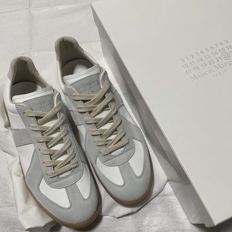 Maison Margiela Calfskin Replica Sneakers 착용 스타일
