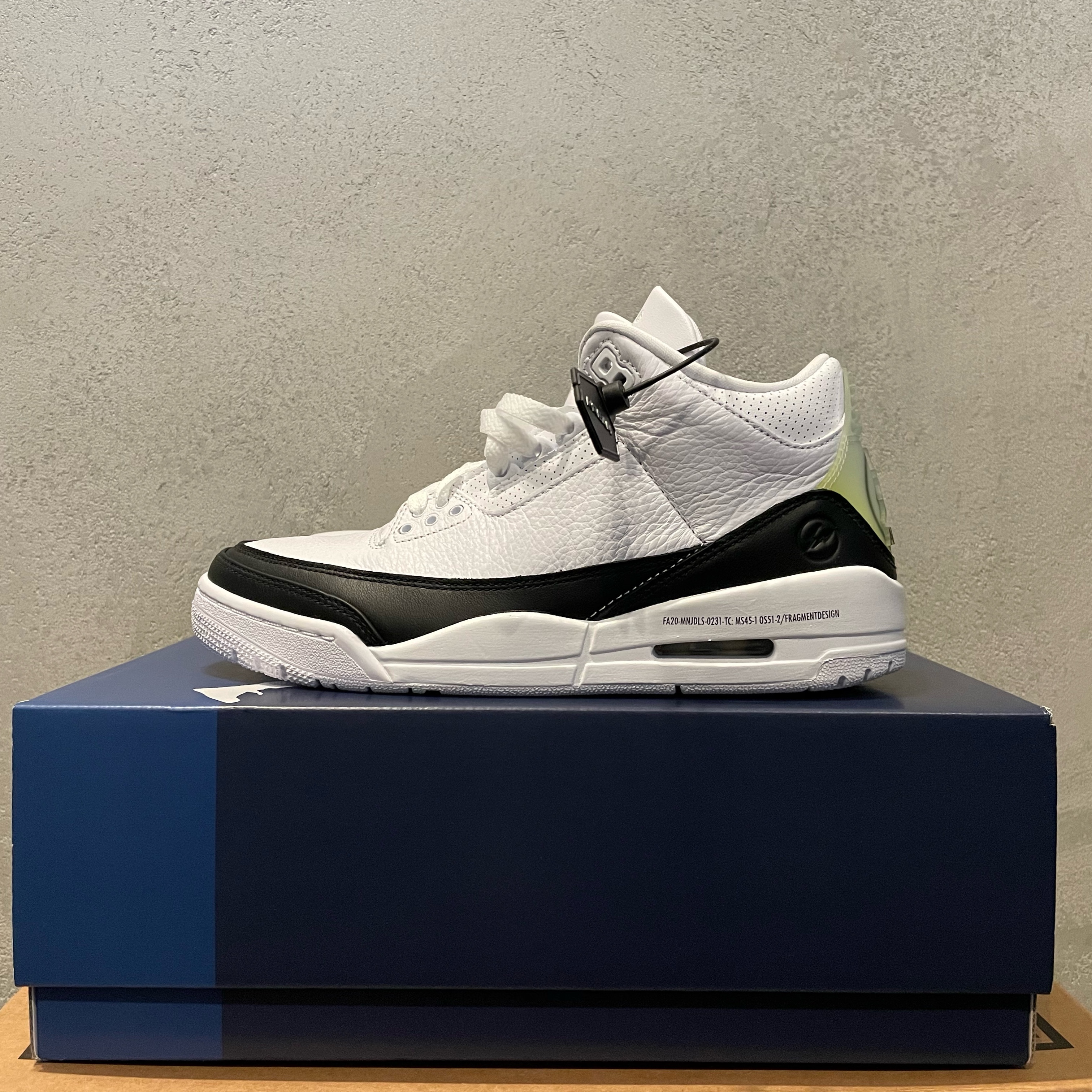 Jordan 3 x Fragment Retro SP White Black 착용 스타일