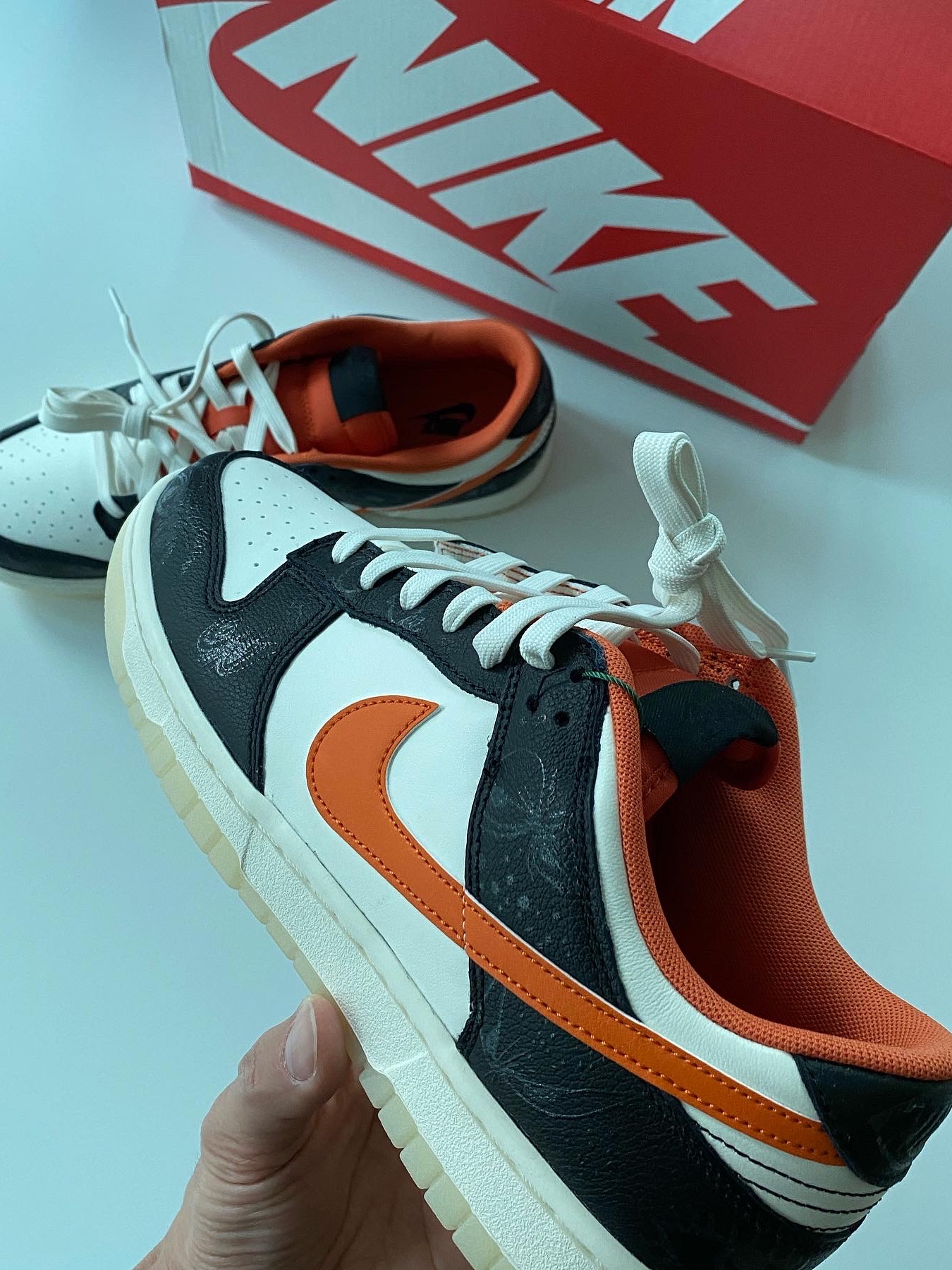 Nike Dunk Low Retro PRM Halloween 착용 스타일 - 2