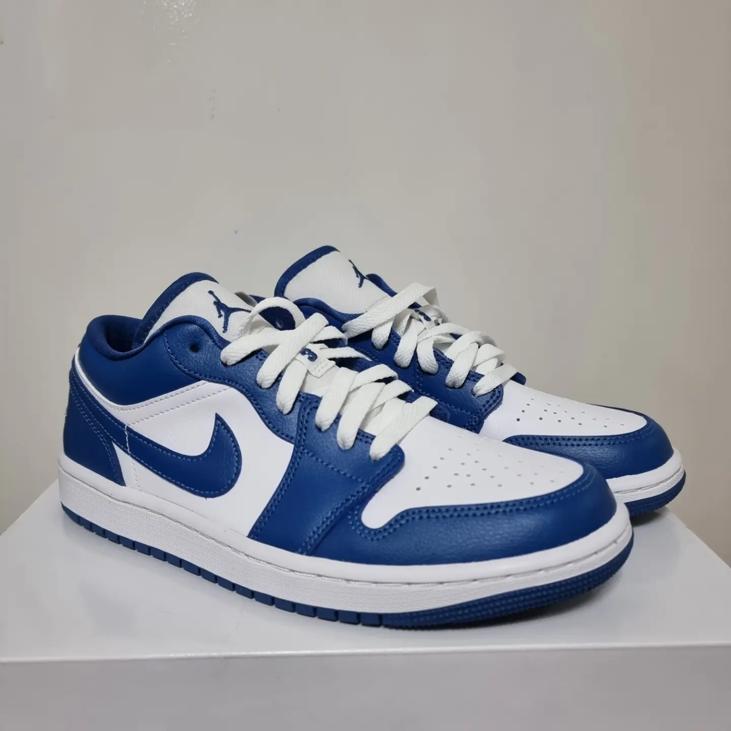 (W) Jordan 1 Low White Dark Marina Blue 착용 스타일