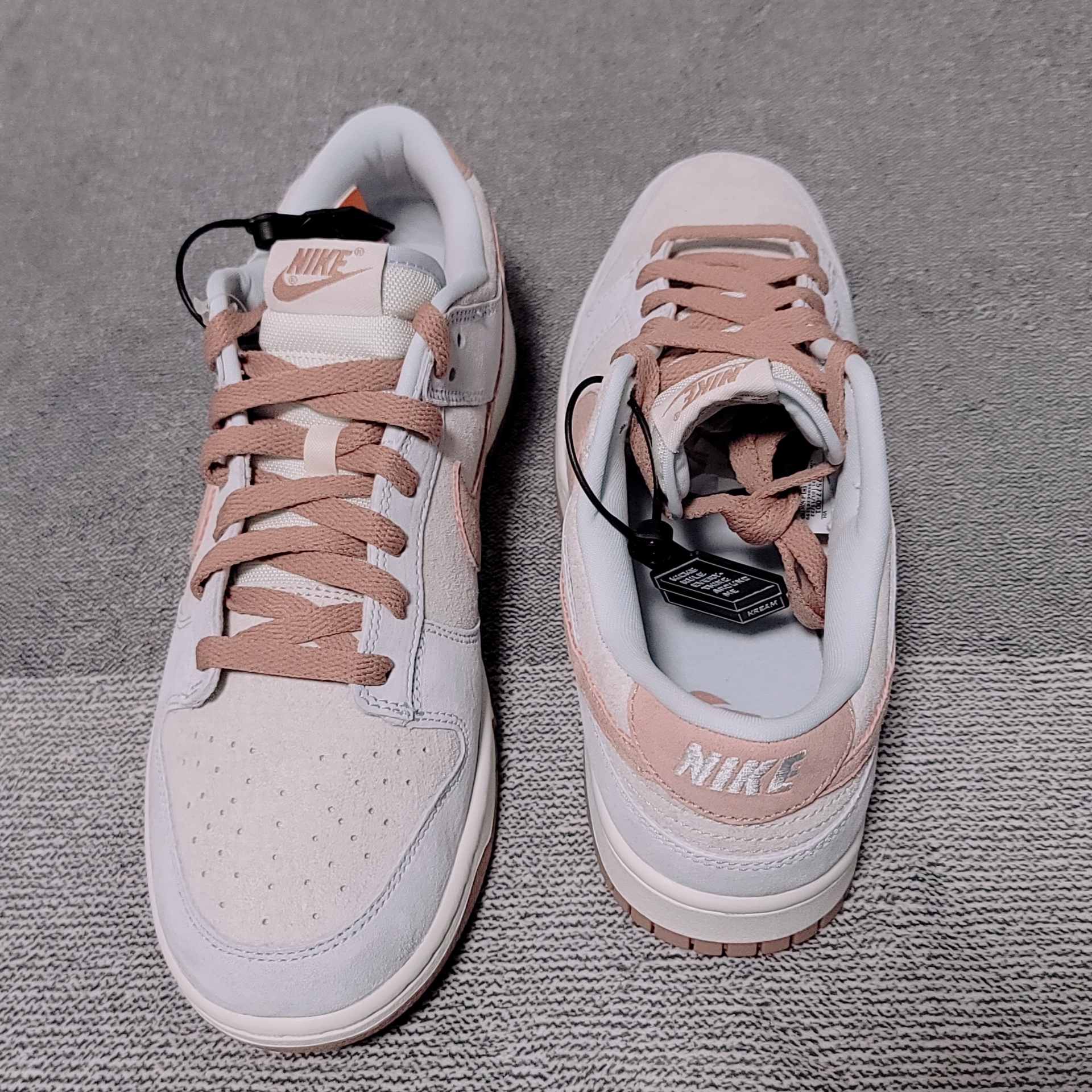 Nike Dunk Low Retro PRM Fossil Rose 착용 스타일 - 4