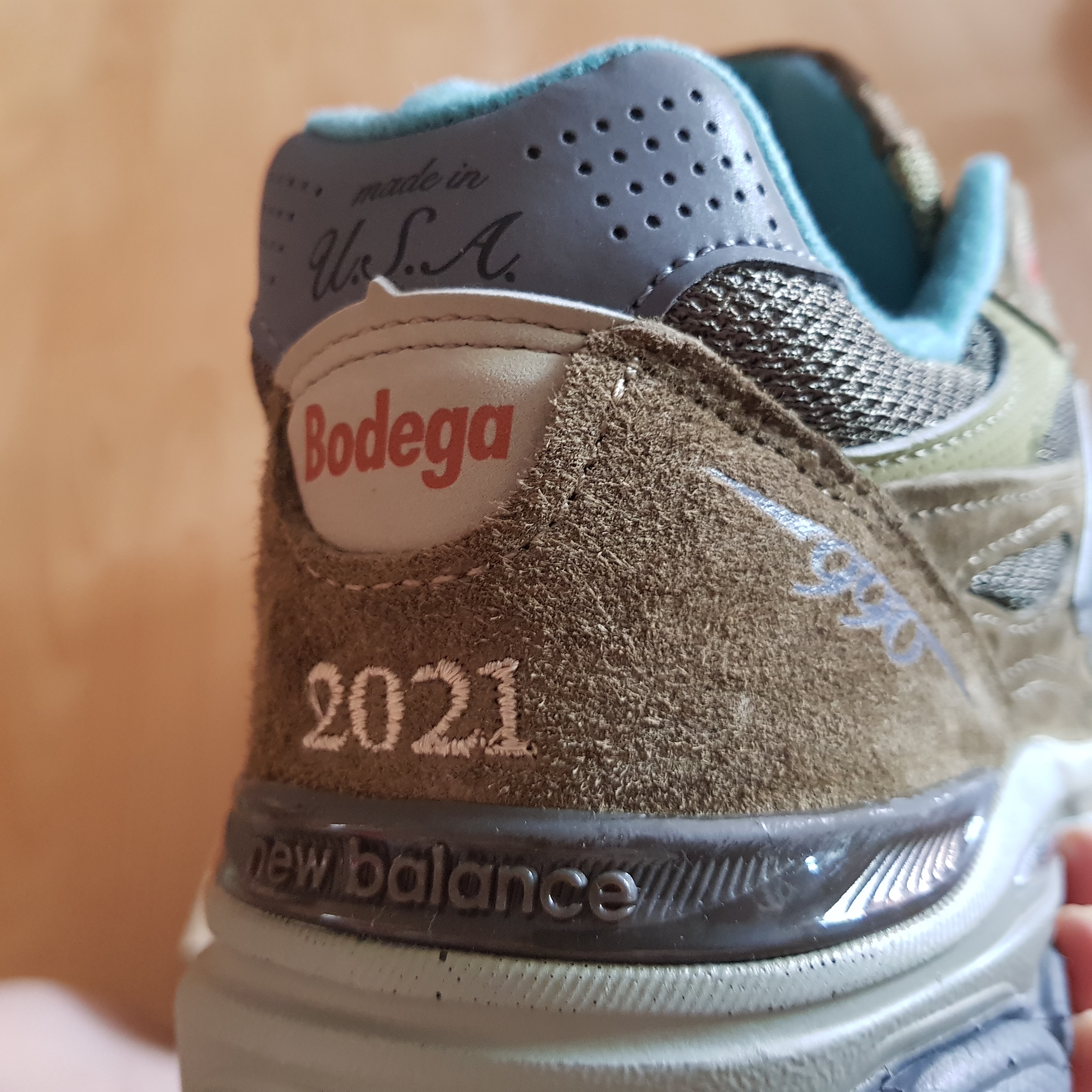 New Balance x Bodega 990v3 Anniversary 착용 스타일 - 2