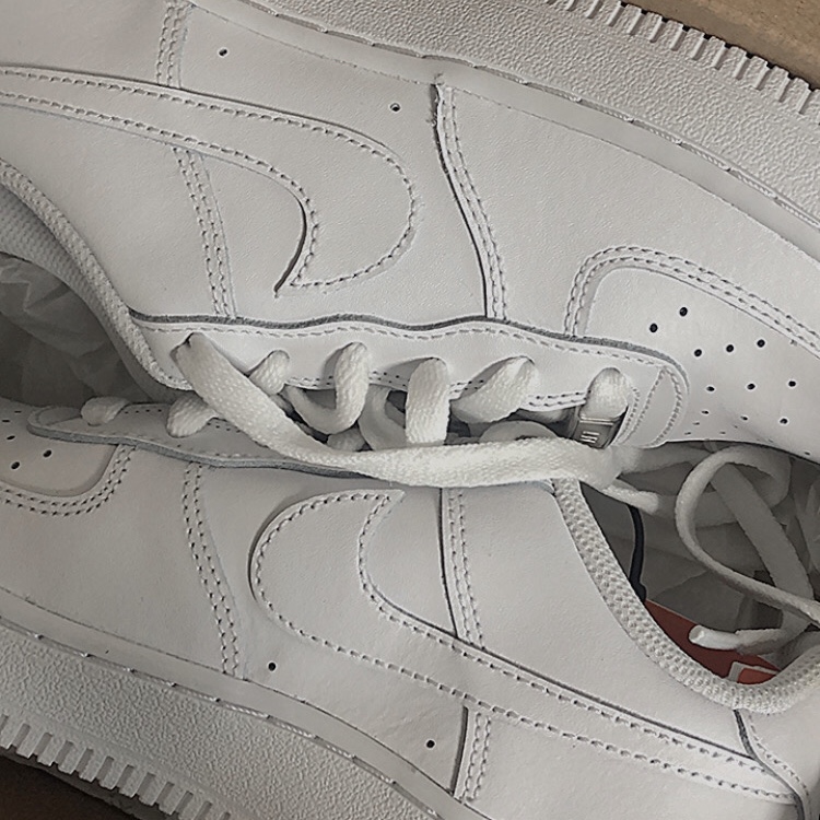 (GS) Nike Air Force 1 LE White 착용 스타일