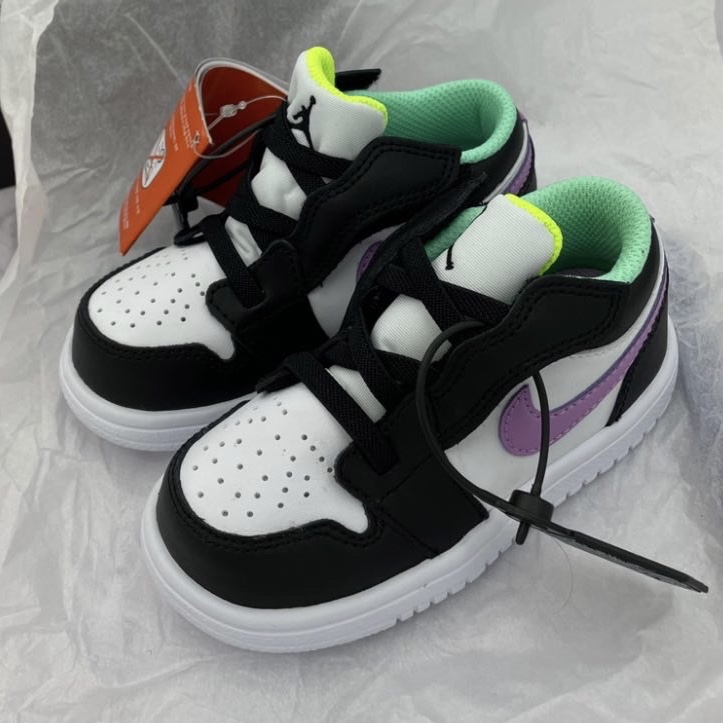 (TD) Jordan 1 Low Alt White Violet Shock 착용 스타일