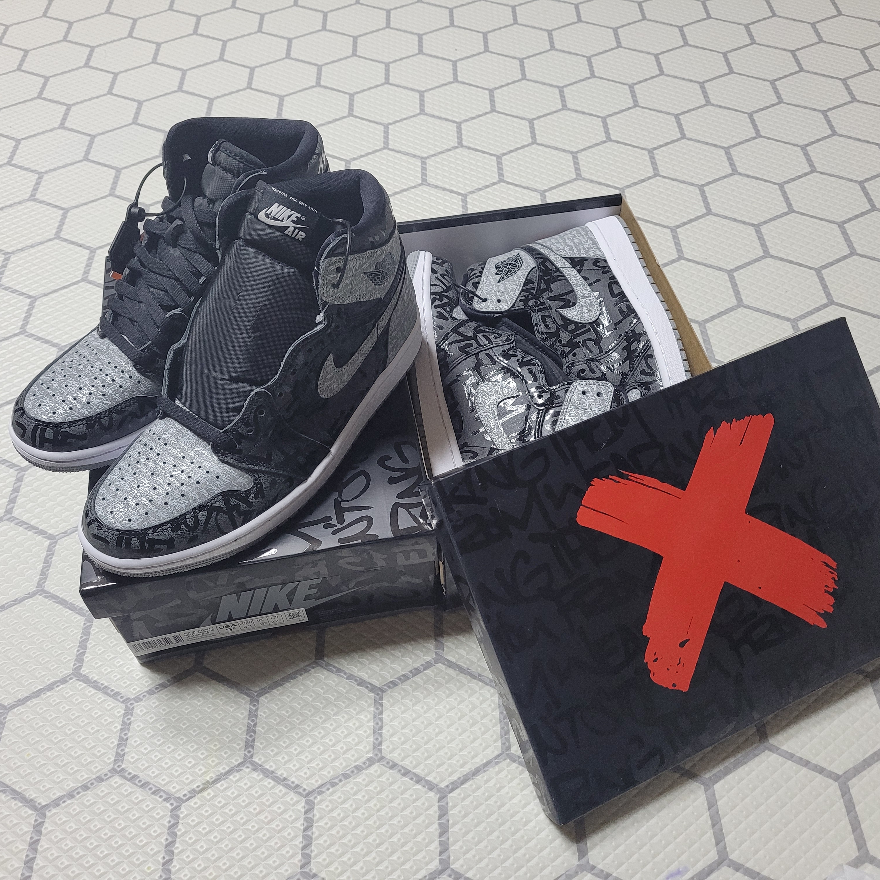Jordan 1 Retro High OG Rebellionaire 착용 스타일 - 1